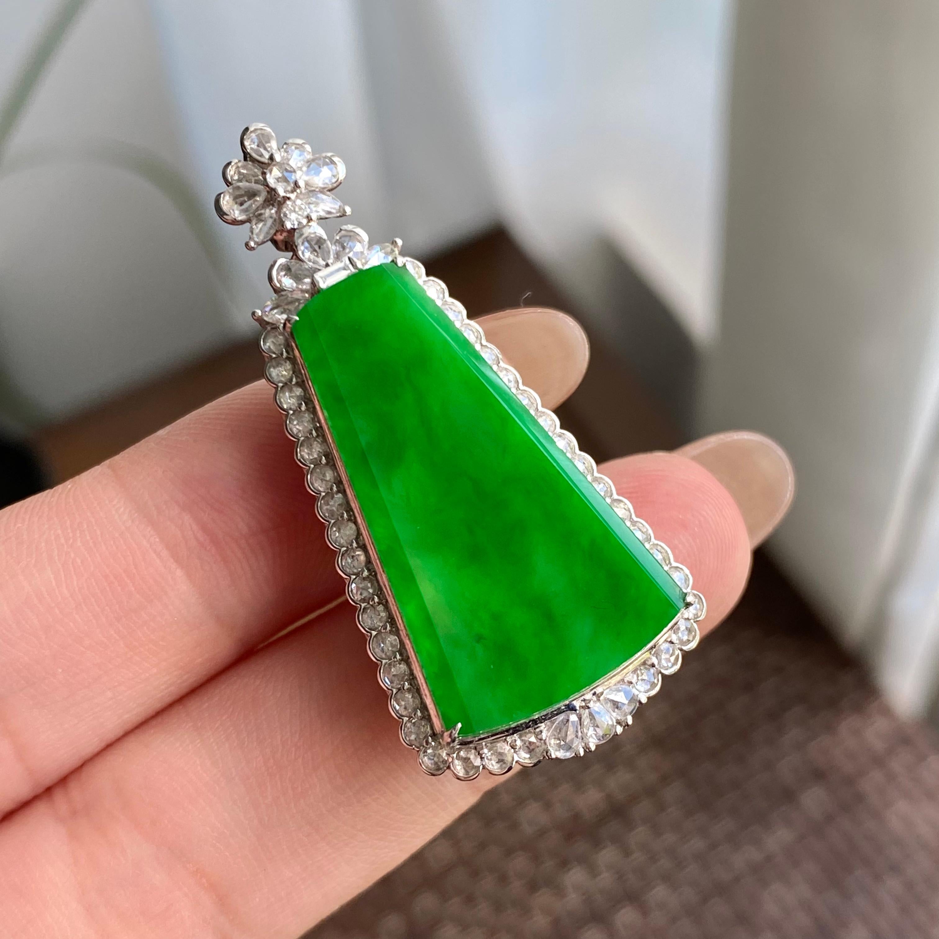 18k金钻镶冰种阳绿无事牌吊坠（yc266197）