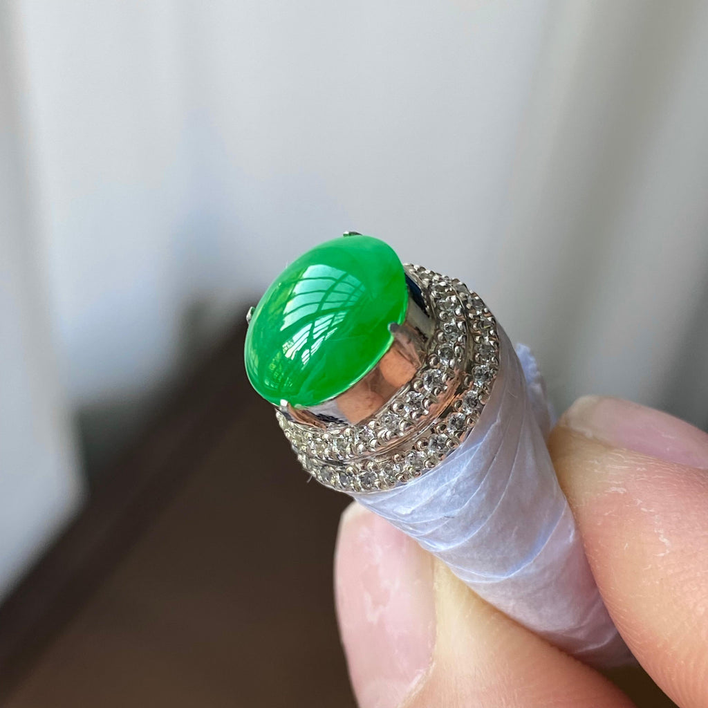 糯冰种满绿蛋面裸石（yc303915）