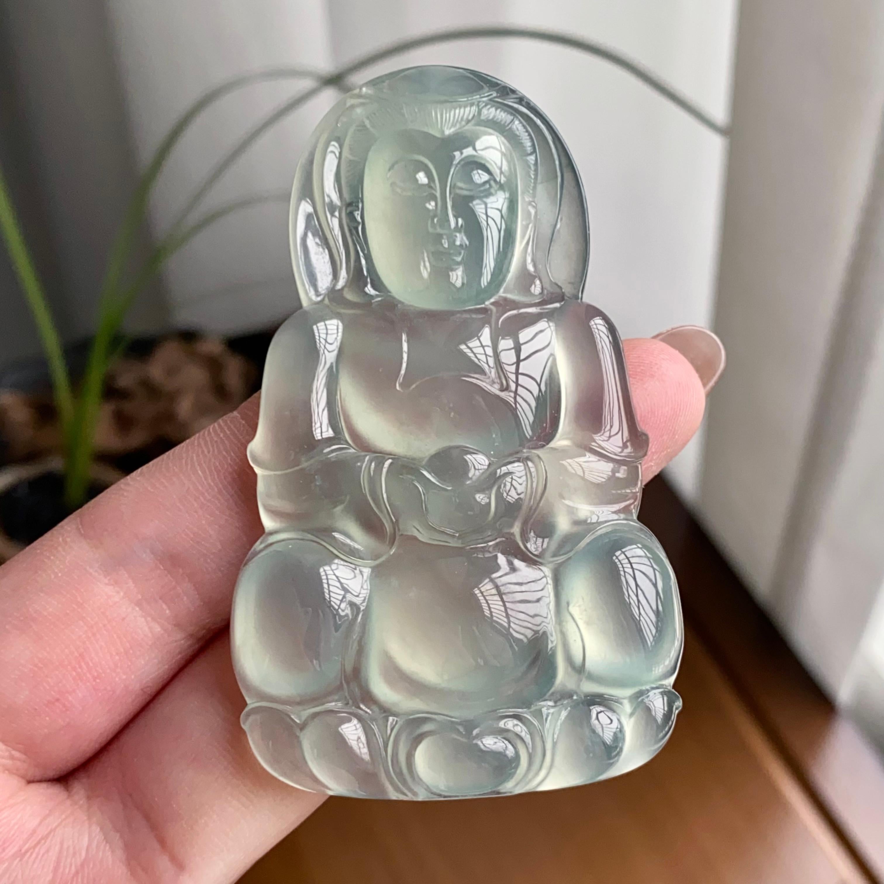 冰玻种淡晴底观音吊坠（yc260825）