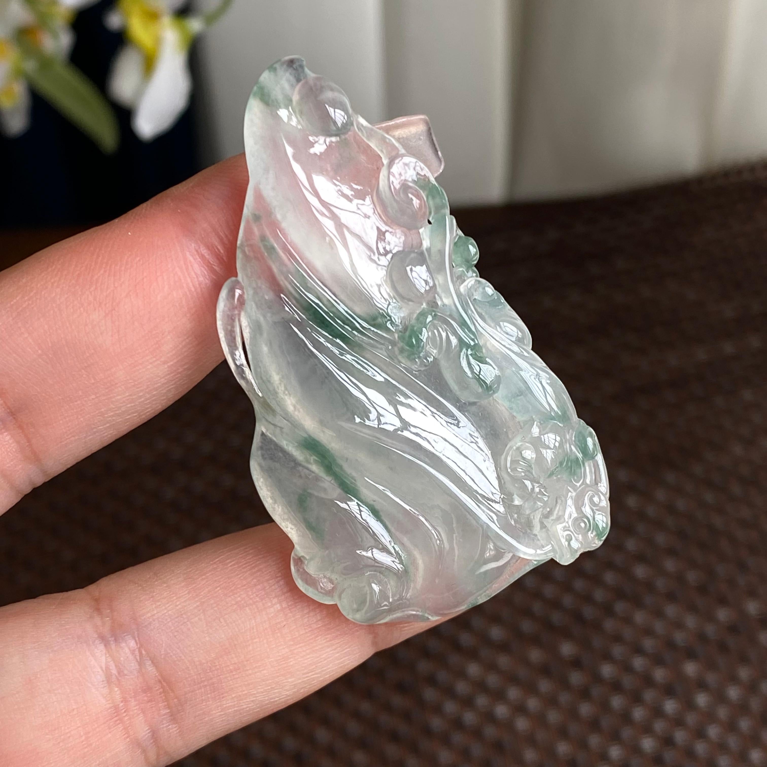 冰种飘花随型吊坠（yc293137）