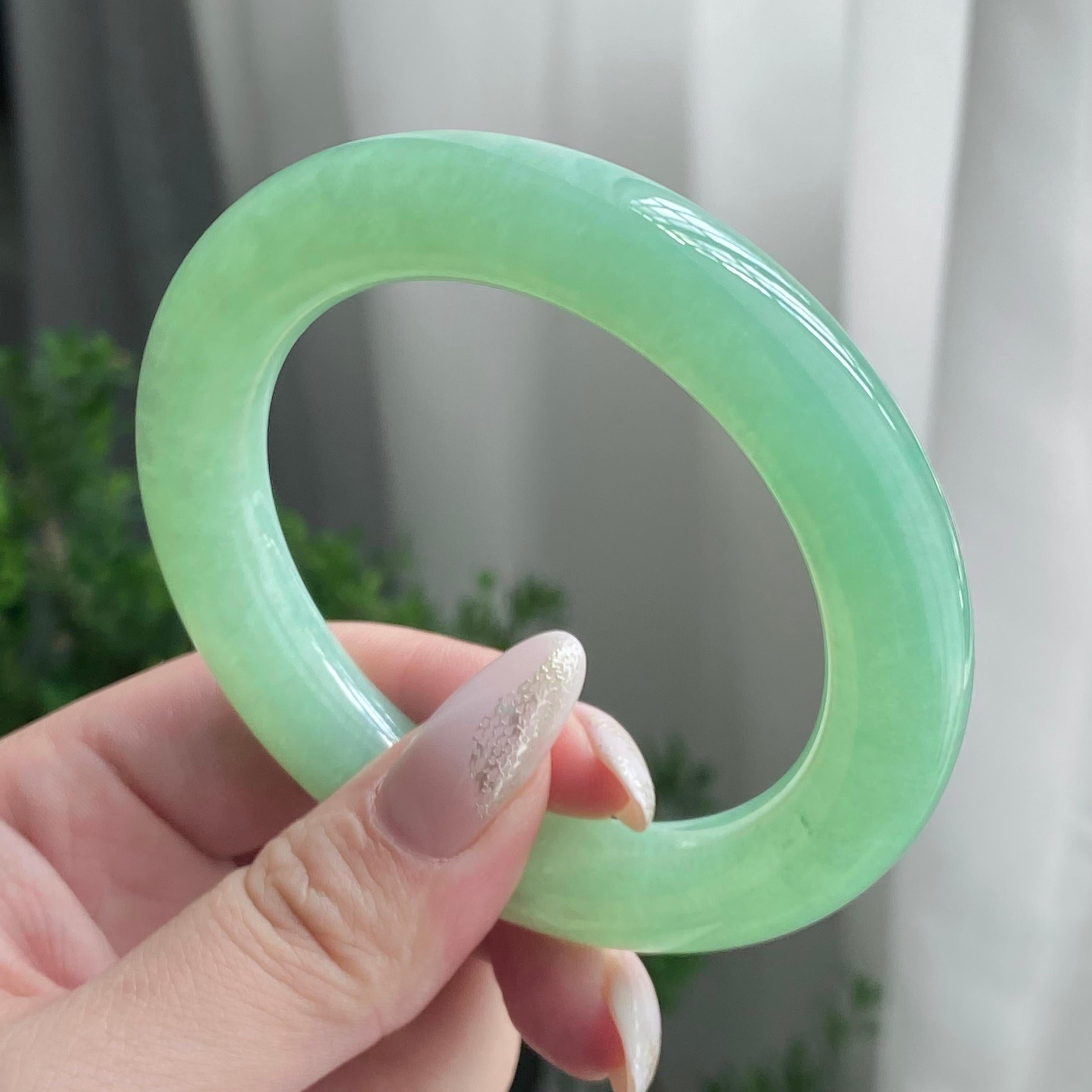 糯冰种满绿圆条手镯（55圈）（yc206677）