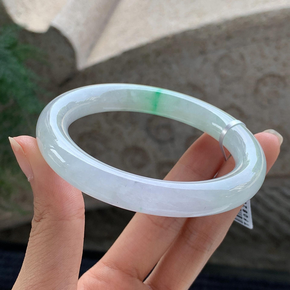 细糯种 白底青圆条手镯 56.5圈 天然缅甸A货翡翠（yc699550）