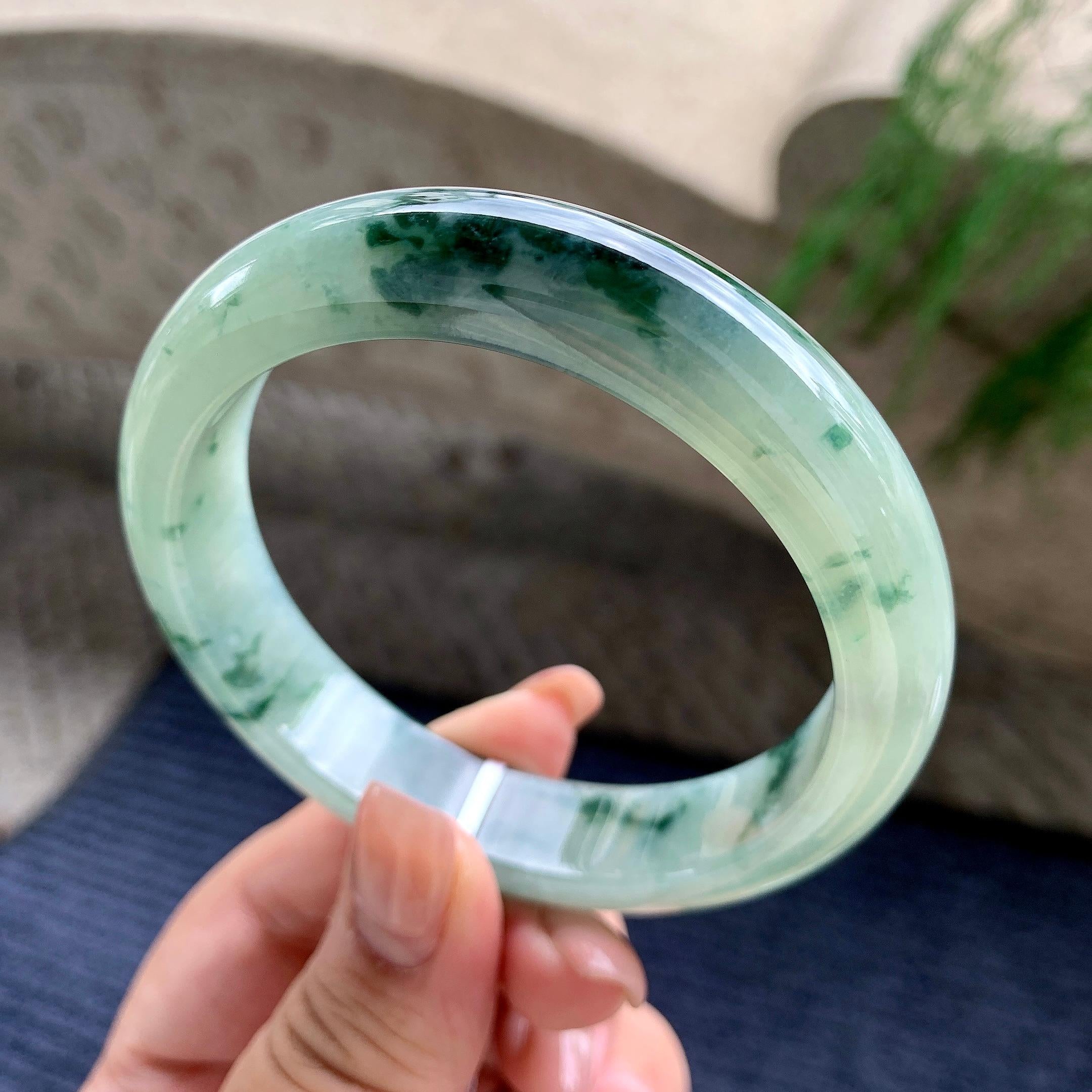 大圈口 细糯种飘蓝花正圈平安镯 60圈口 天然缅甸A货翡翠（yc532826）
