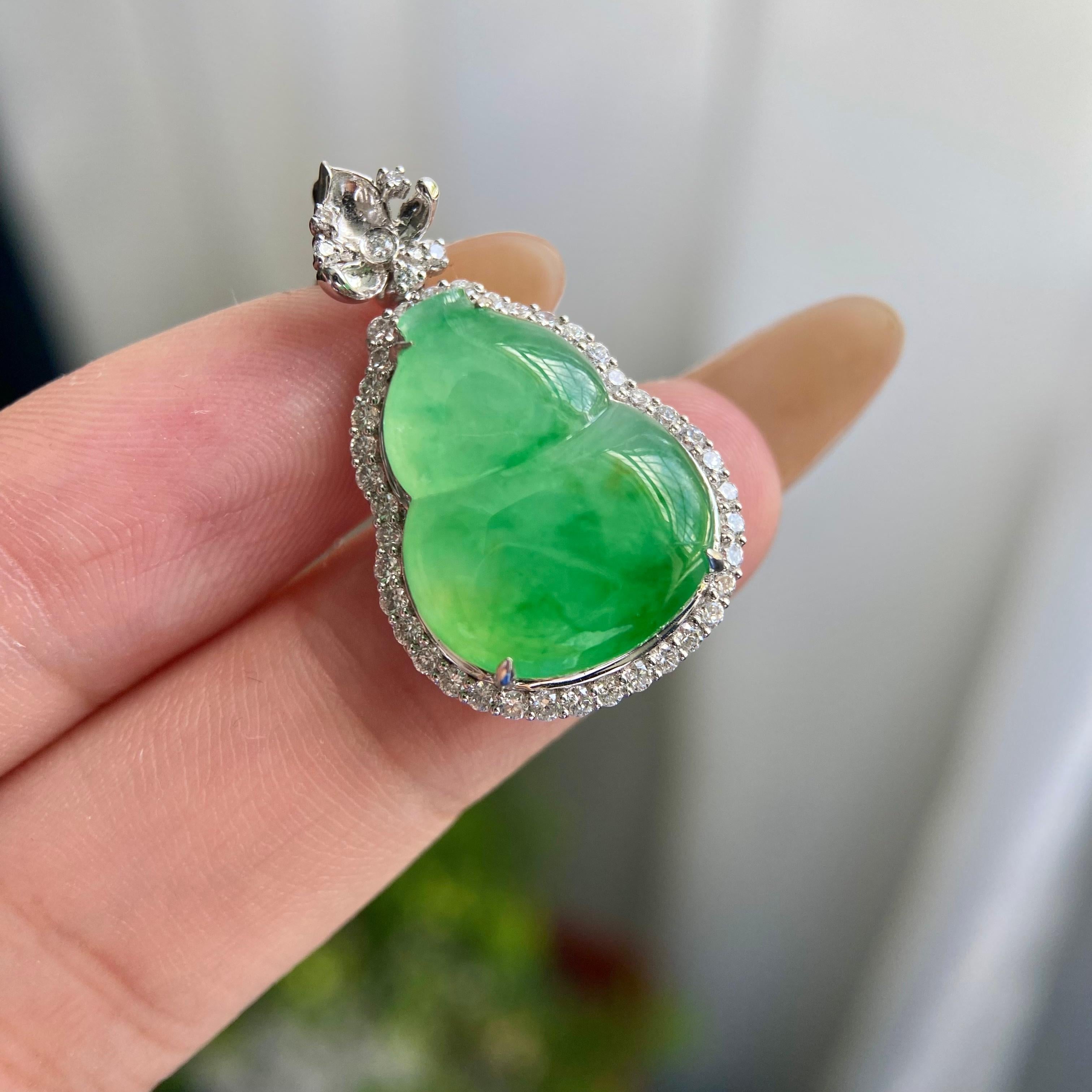 18k金钻镶冰种满绿葫芦吊坠（yc217119）