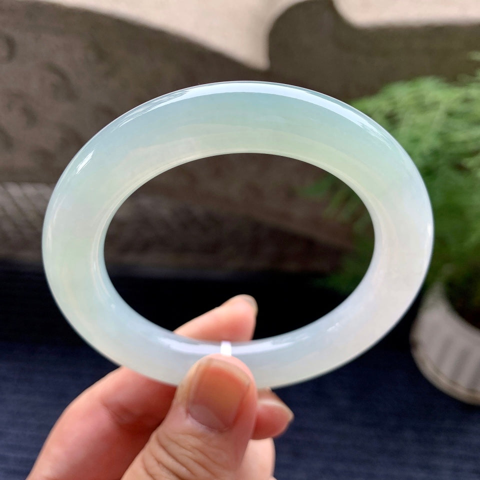 糯冰种淡晴底圆条手镯（55.3mm）（yc113942）