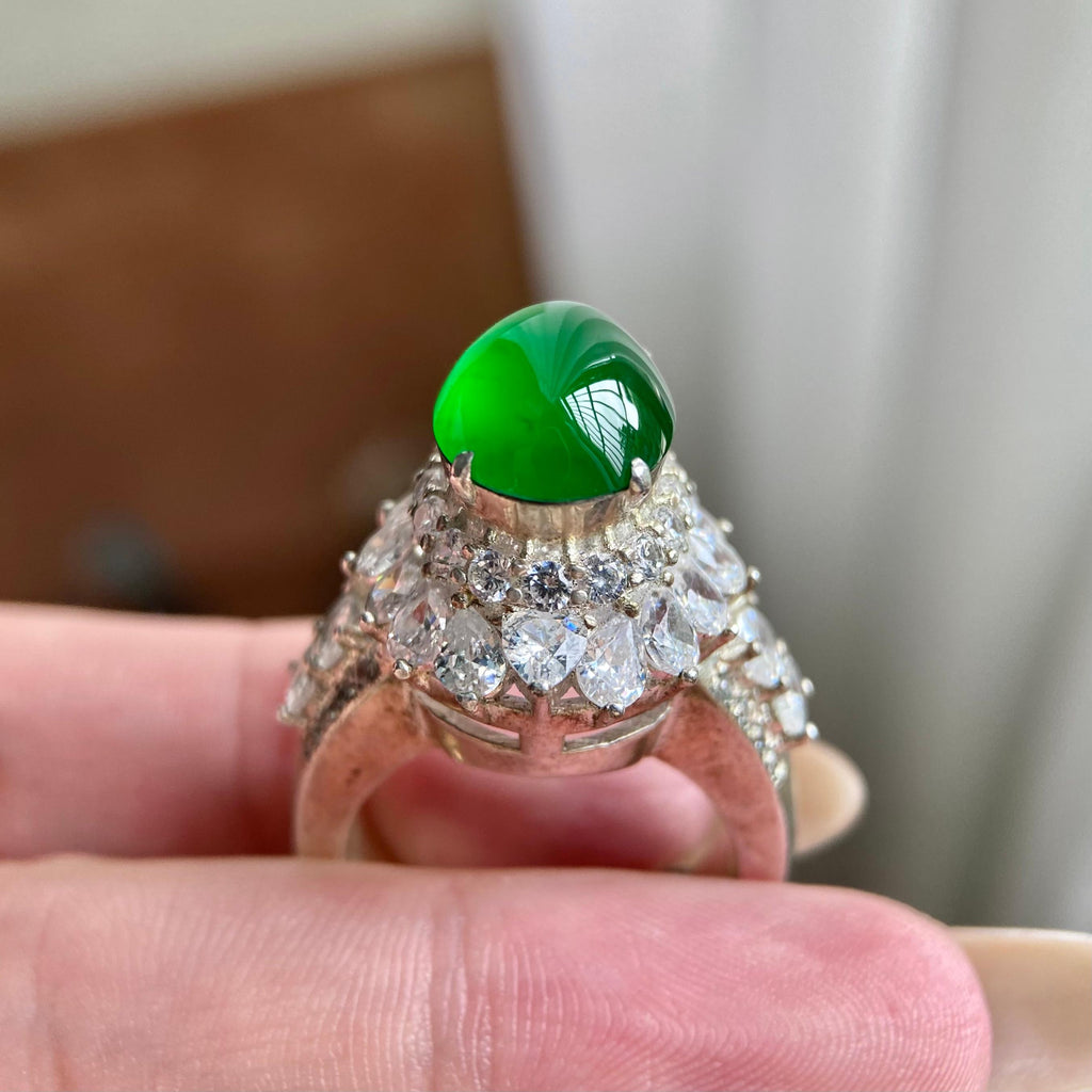 冰玻种帝王绿蛋面裸石（yc223611）