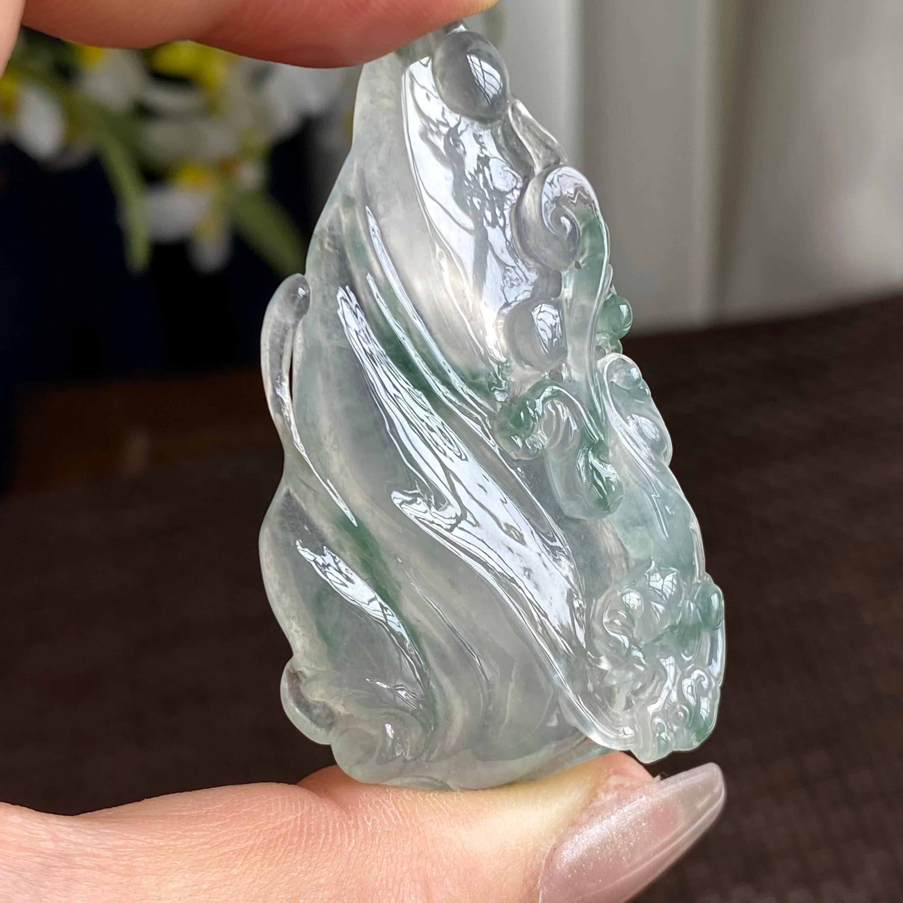 冰种飘花随型吊坠（yc293137）