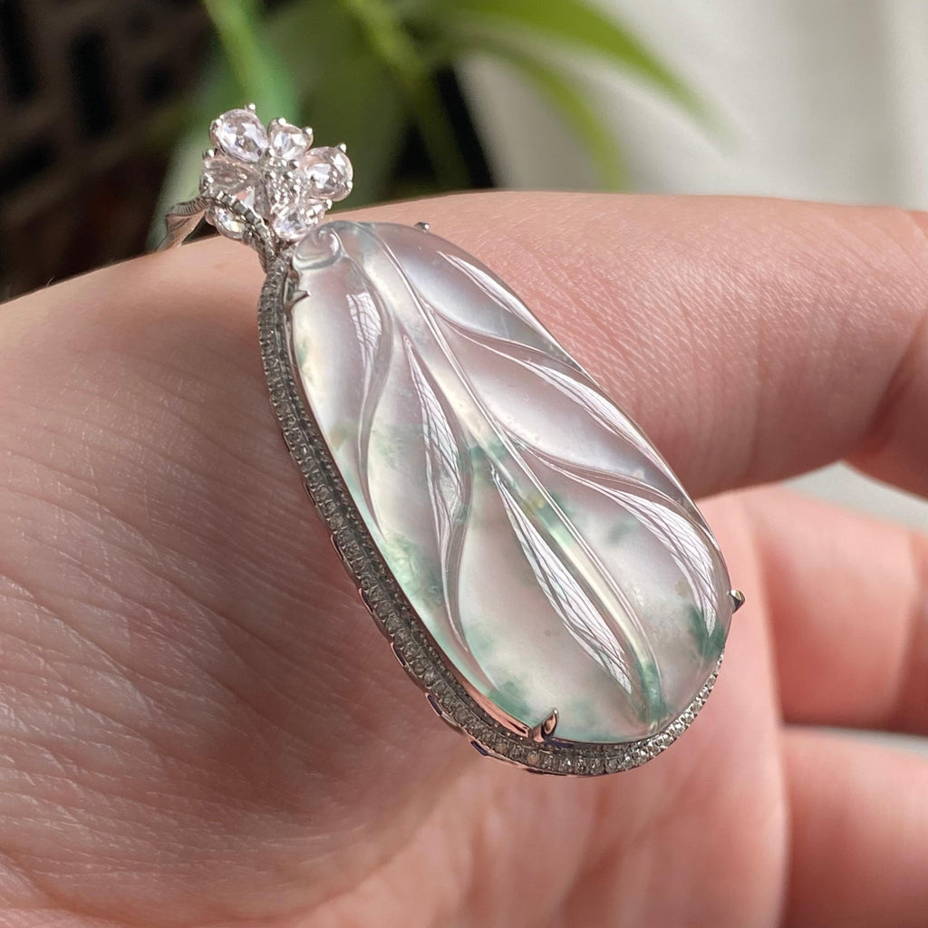 18k金钻镶冰玻种飘花玉叶吊坠（yc195102）