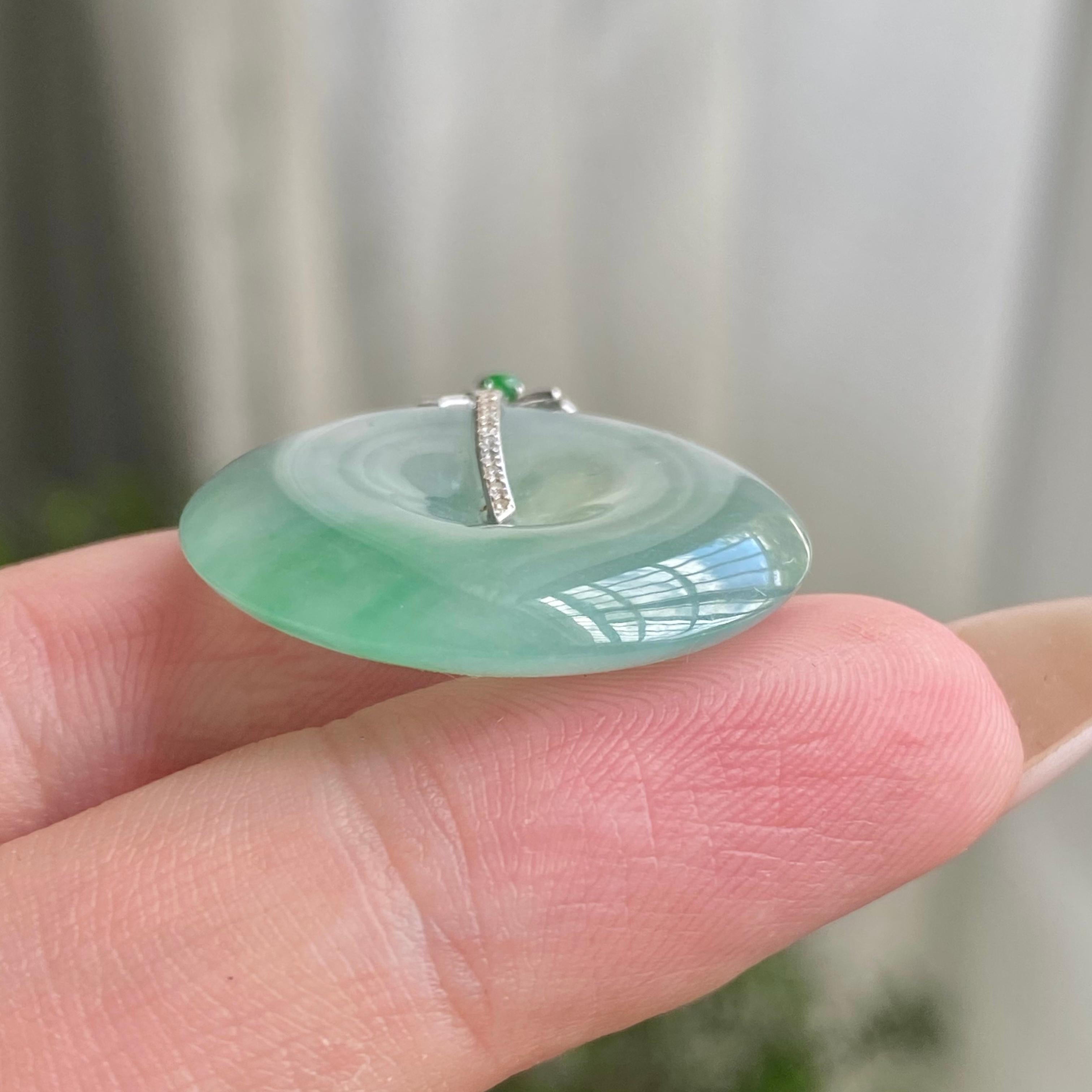 18k金钻镶冰种飘花平安扣diaizq（yc206604）