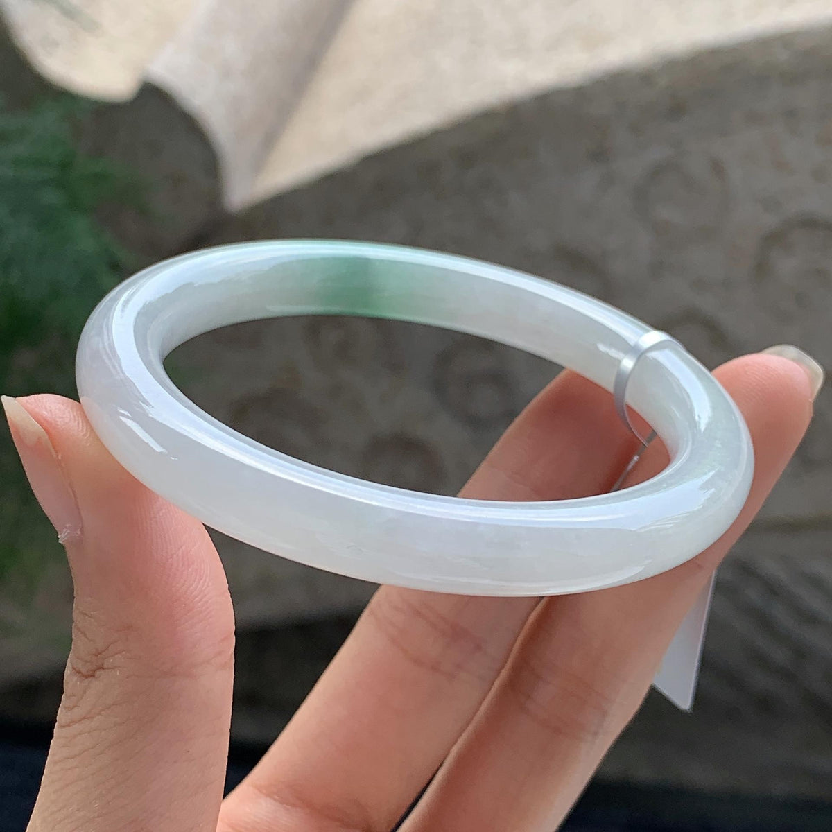 细糯种 白底青圆条手镯 53.5圈 天然缅甸A货翡翠（yc699549）