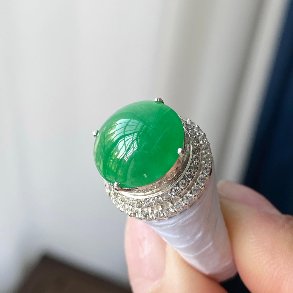 糯冰种满绿蛋面裸石（yc303893）