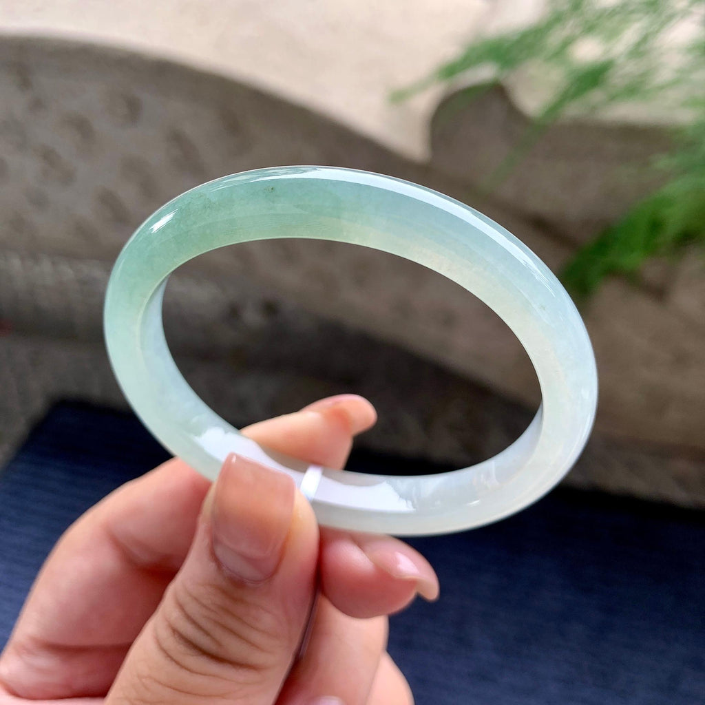 细糯种晴底贵妃手镯 52.5圈口 天然缅甸A货翡翠（yc699671）