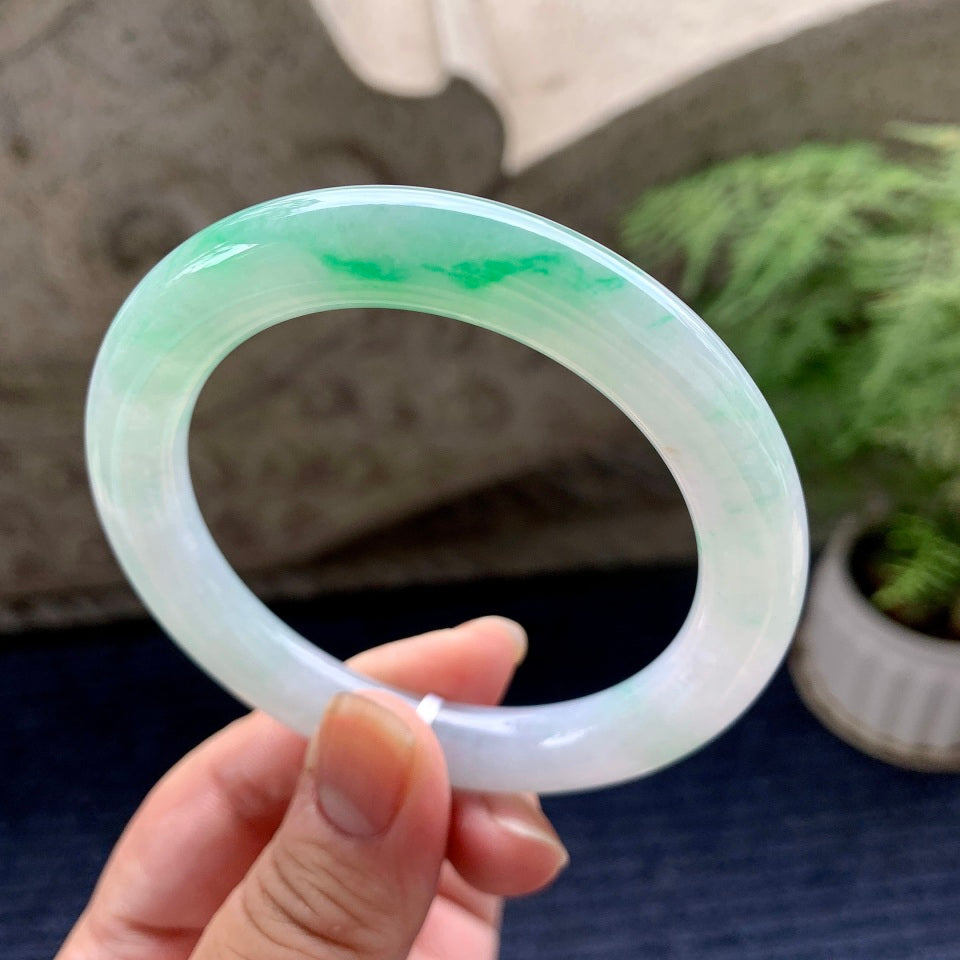 细糯种飘绿圆条手镯（57mm）（yc090547）
