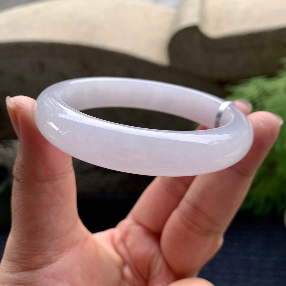 细糯种淡粉底平安镯（59mm）（yc096224）