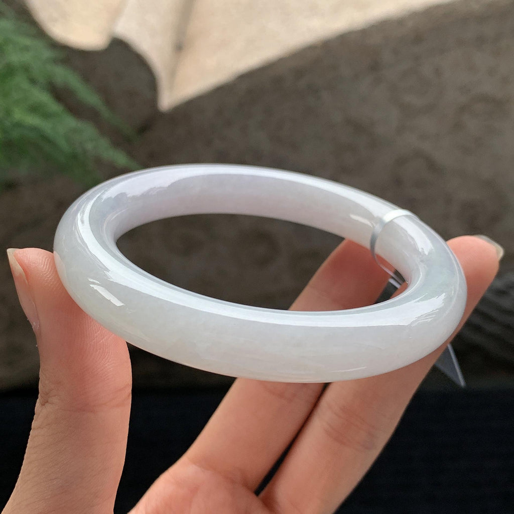 细糯种淡春彩圆条手镯 55.5圈 天然A货缅甸翡翠（yc694804）