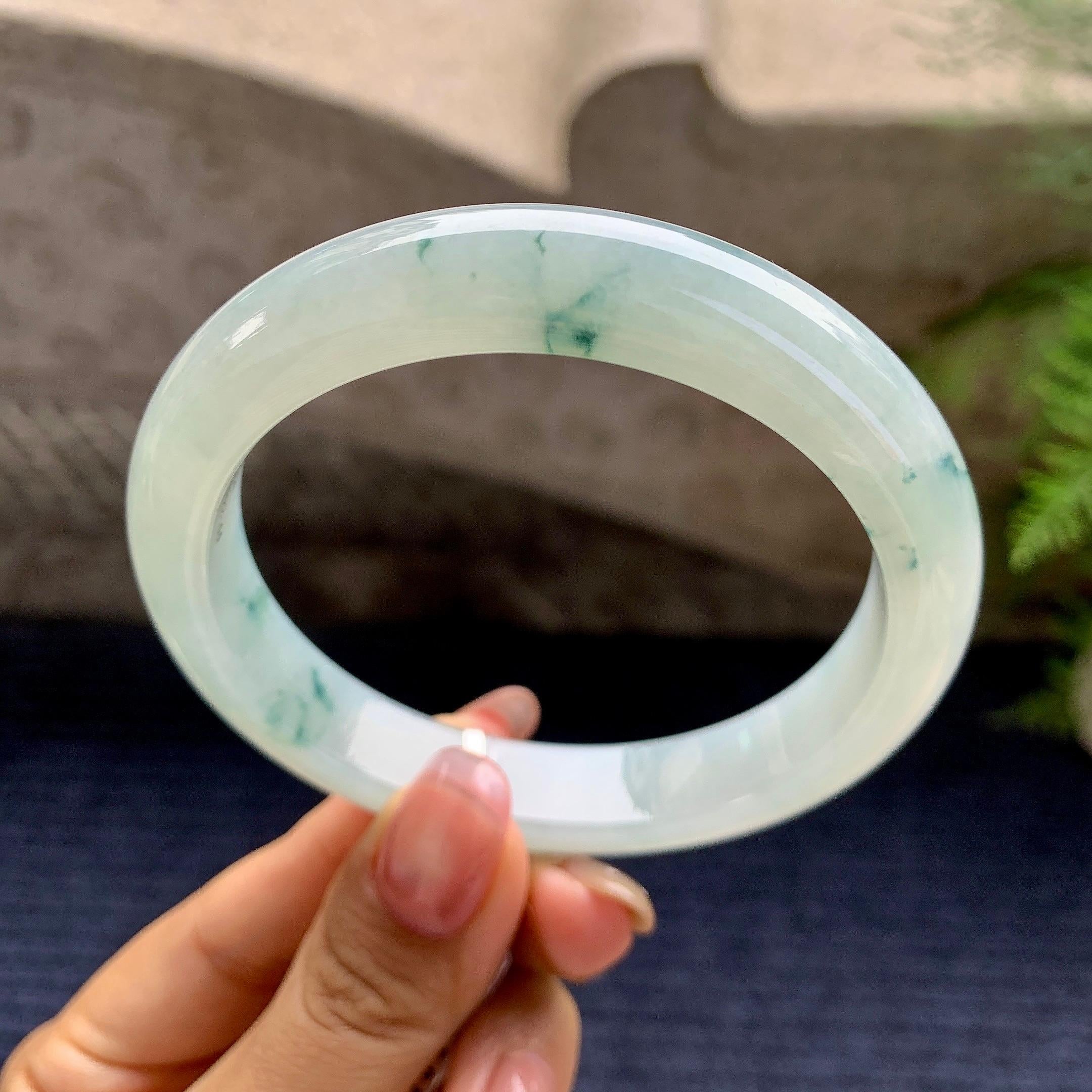 细糯种飘花平安镯（61.2mm）（yc280873）