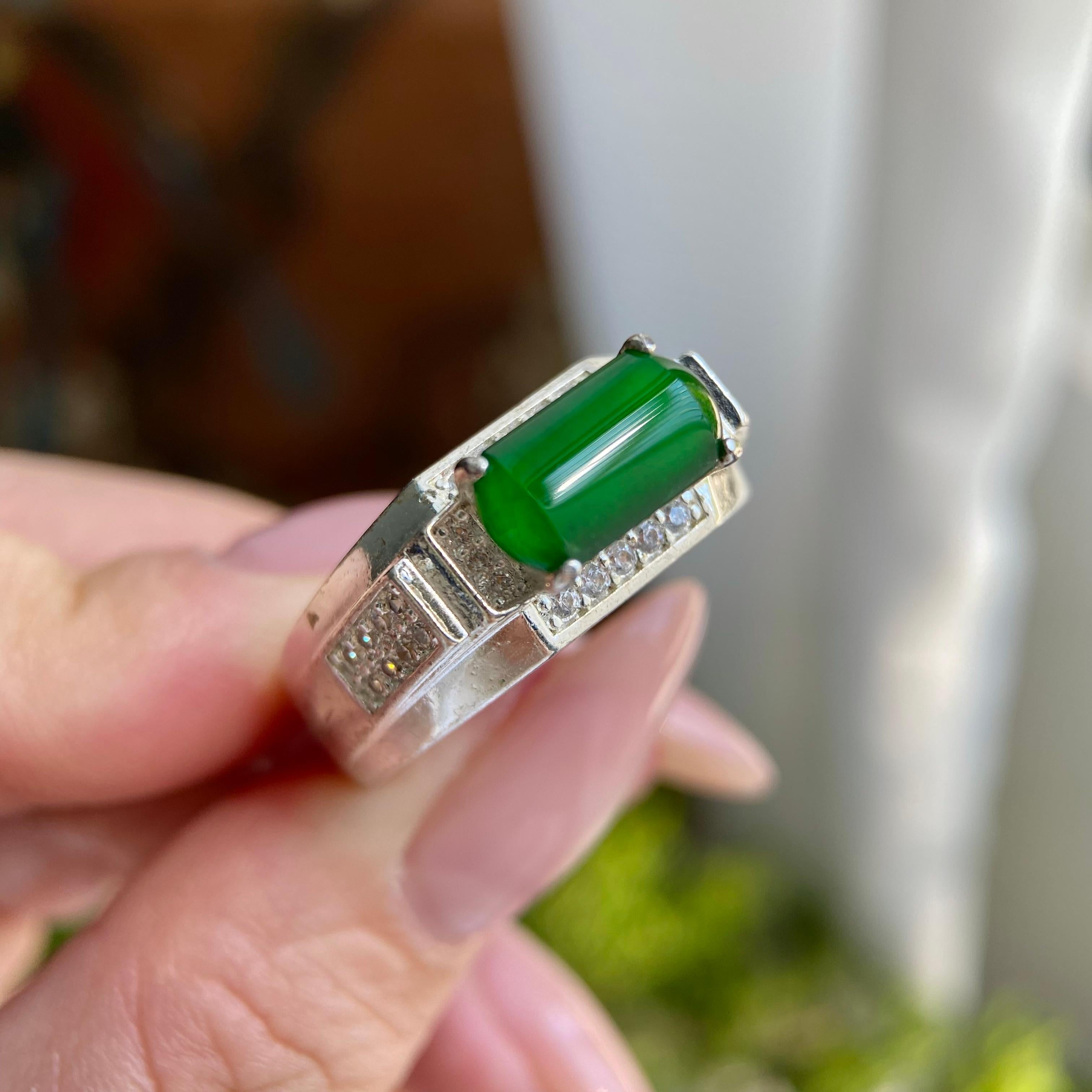 冰种辣阳绿马鞍戒面裸石（yc234415）