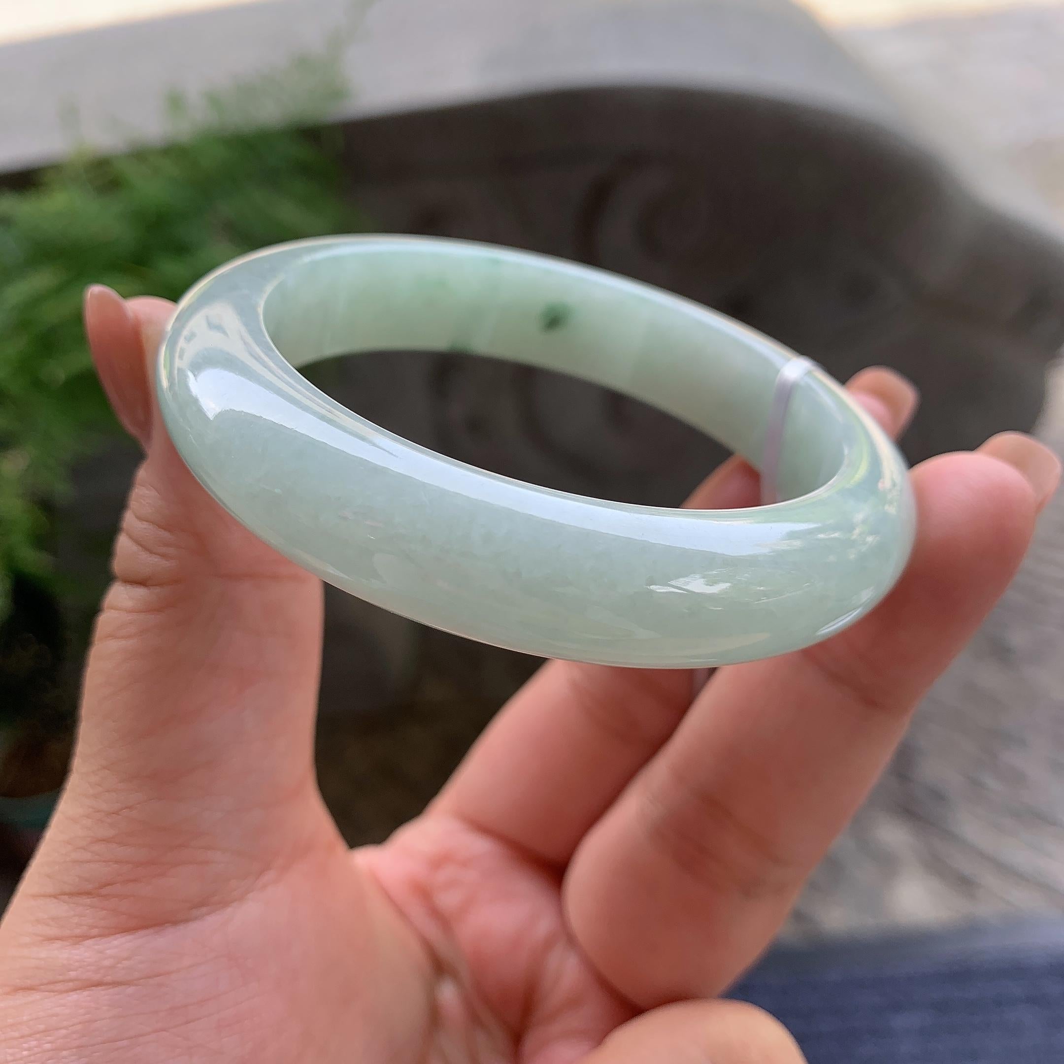 细糯种晴底飘蓝花正圈平安镯 54.6圈口 天然缅甸A货翡翠（yc501352）