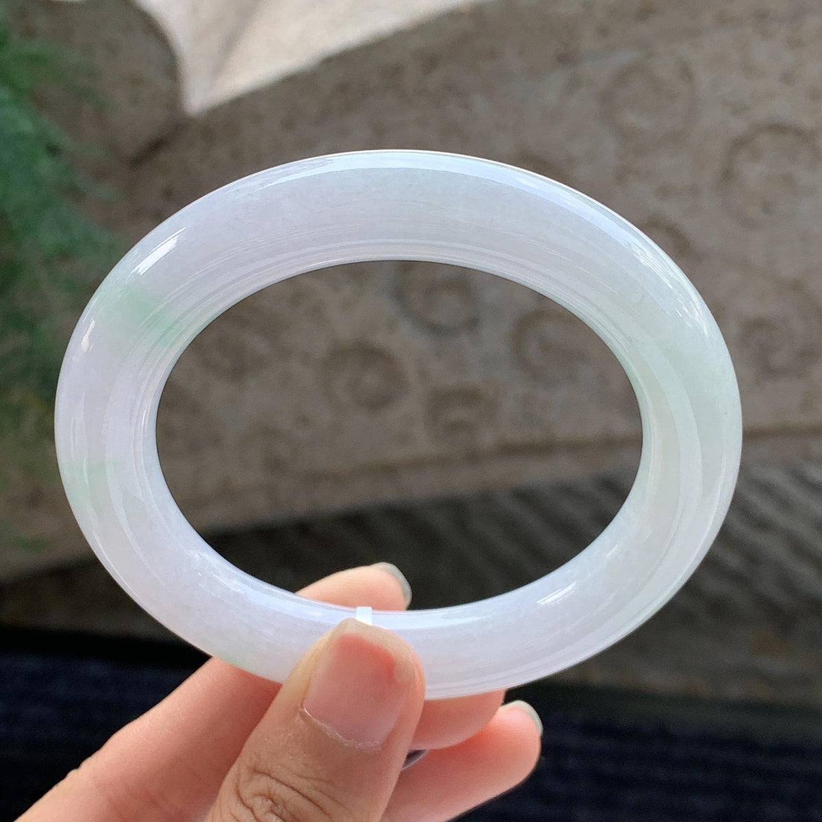 细糯种 飘绿圆条手镯 56.5圈 （yc699547）