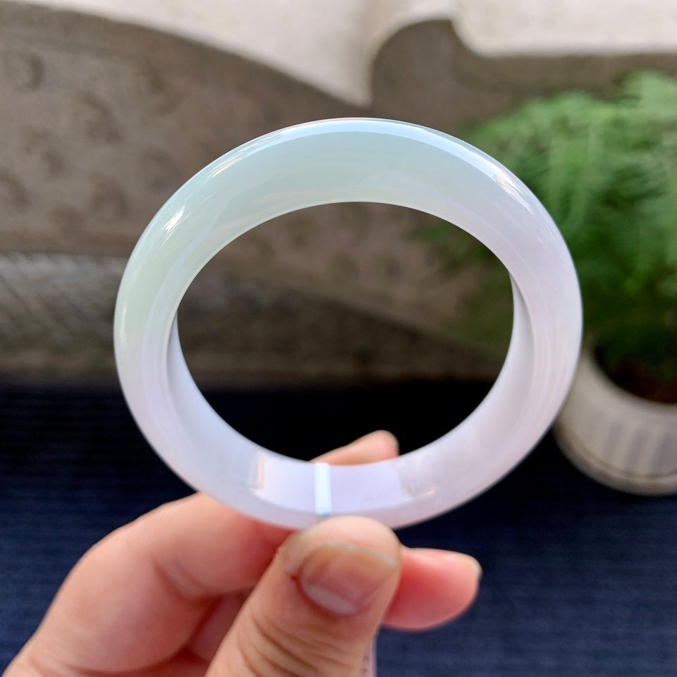 细糯种淡晴底贵妃手镯（54.3mm）（yc080053）