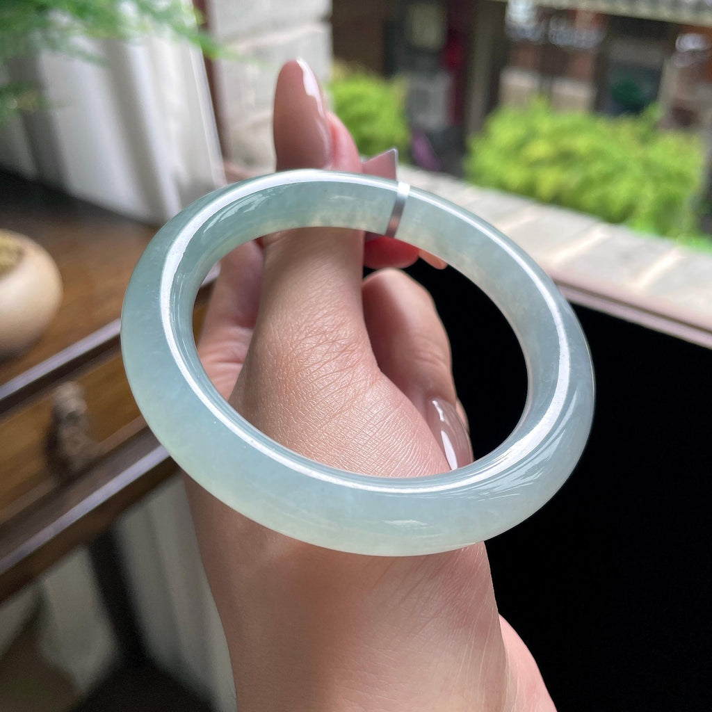 糯冰种冰蓝水圆条 53.5圈 天然缅甸A货翡翠（yc696425）