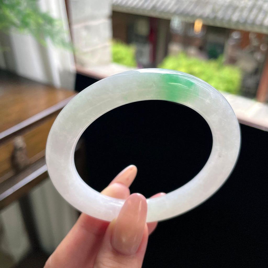 糯种翠绿白底青圆条 55.4圈 天然缅甸A货翡翠（yc696440）