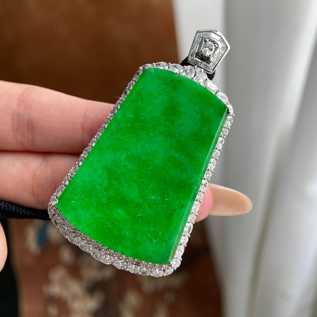 18k金钻镶冰种阳绿无事牌吊坠（yc224099）
