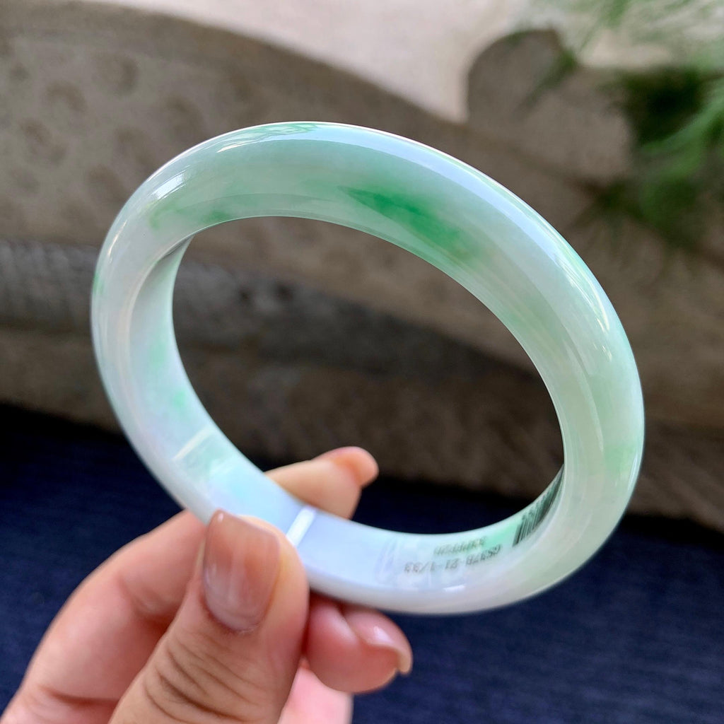 大圈口 细糯种淡紫底飘翠绿正圈平安镯 58圈口 天然缅甸A货翡翠（yc502585）