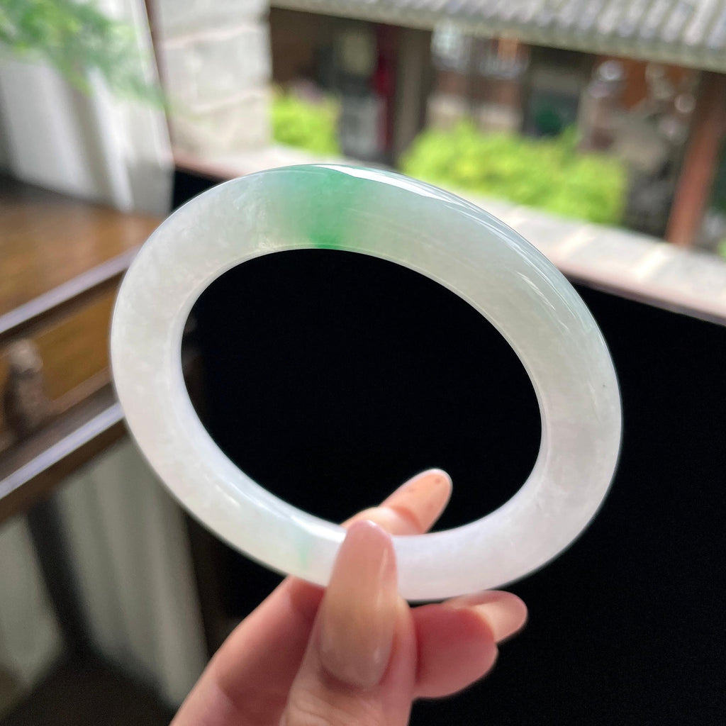 糯种翠绿白底青圆条 55.4圈 天然缅甸A货翡翠（yc696440）