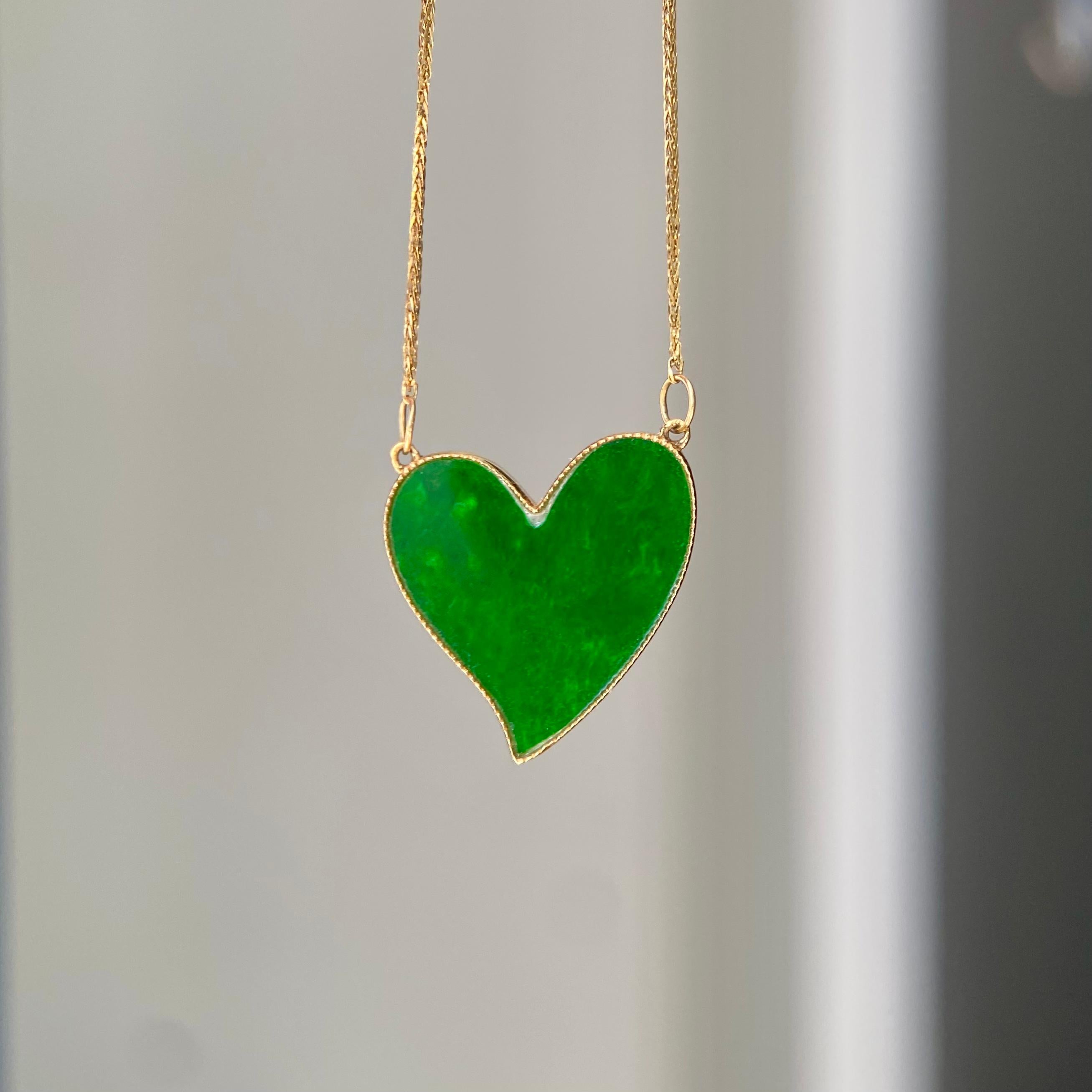 18k金镶糯冰种心形辣绿吊坠（yc216767）