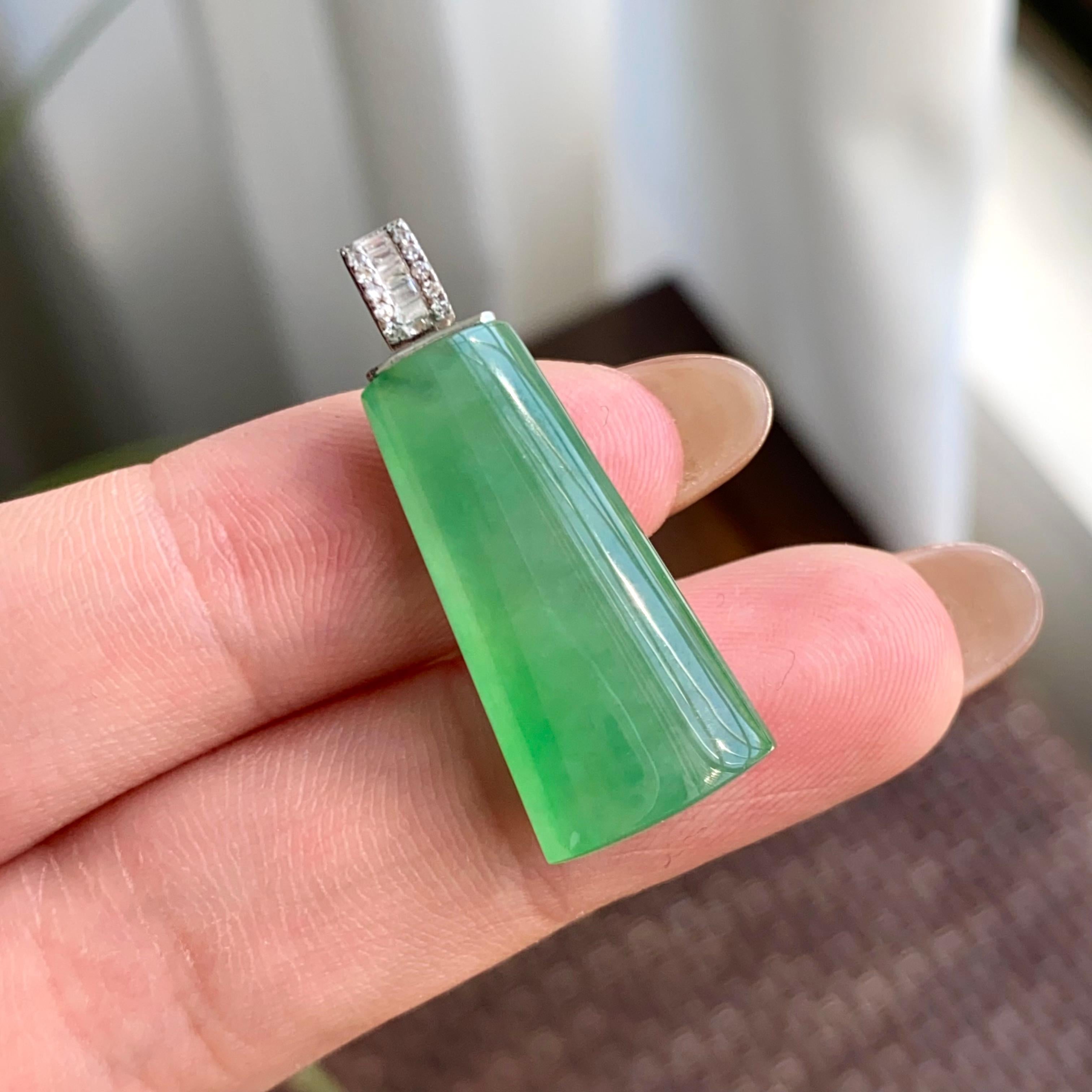 18k金钻镶冰种满绿无事牌吊坠（yc264958）