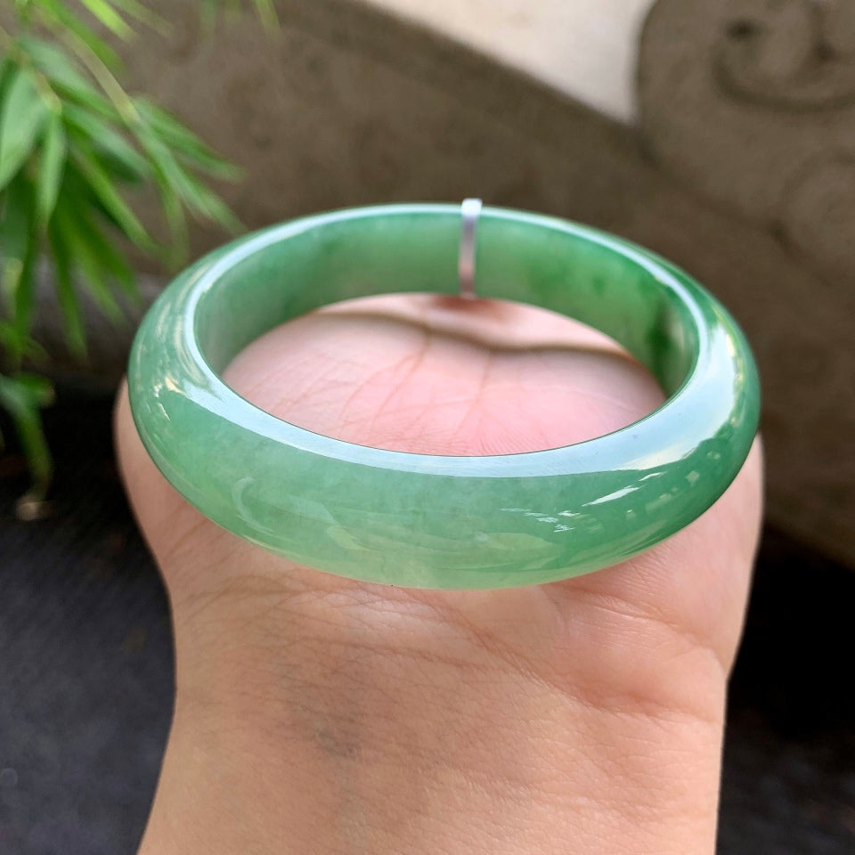 糯化绿底飘花平安镯（54.7mm）（yc015991）