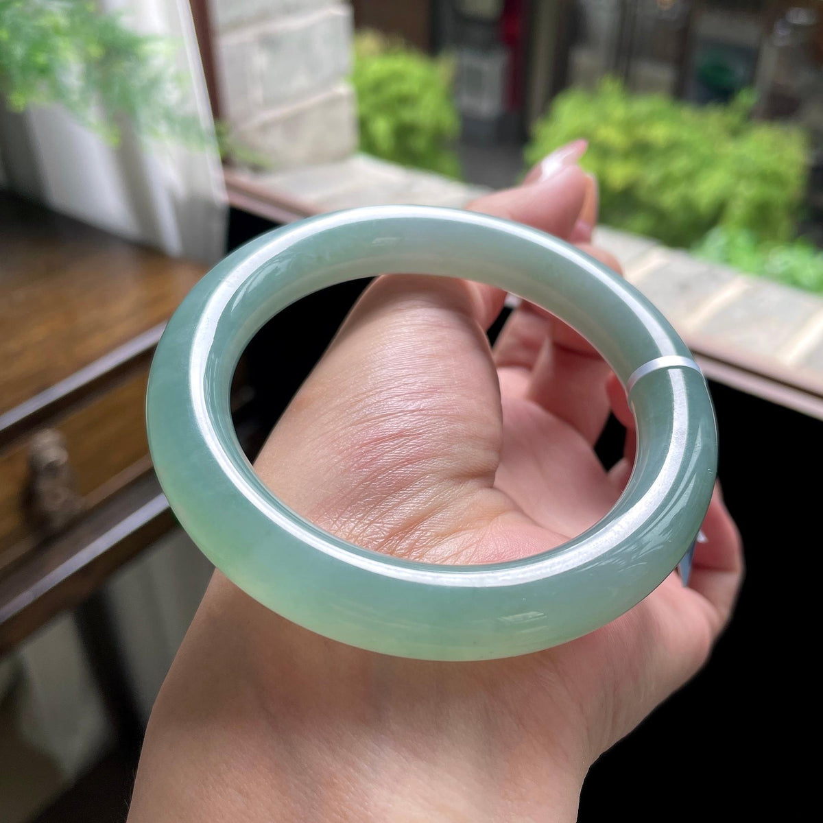 大圈口 糯冰种油青色湖水绿圆条 58圈 天然缅甸A货翡翠（yc696436）