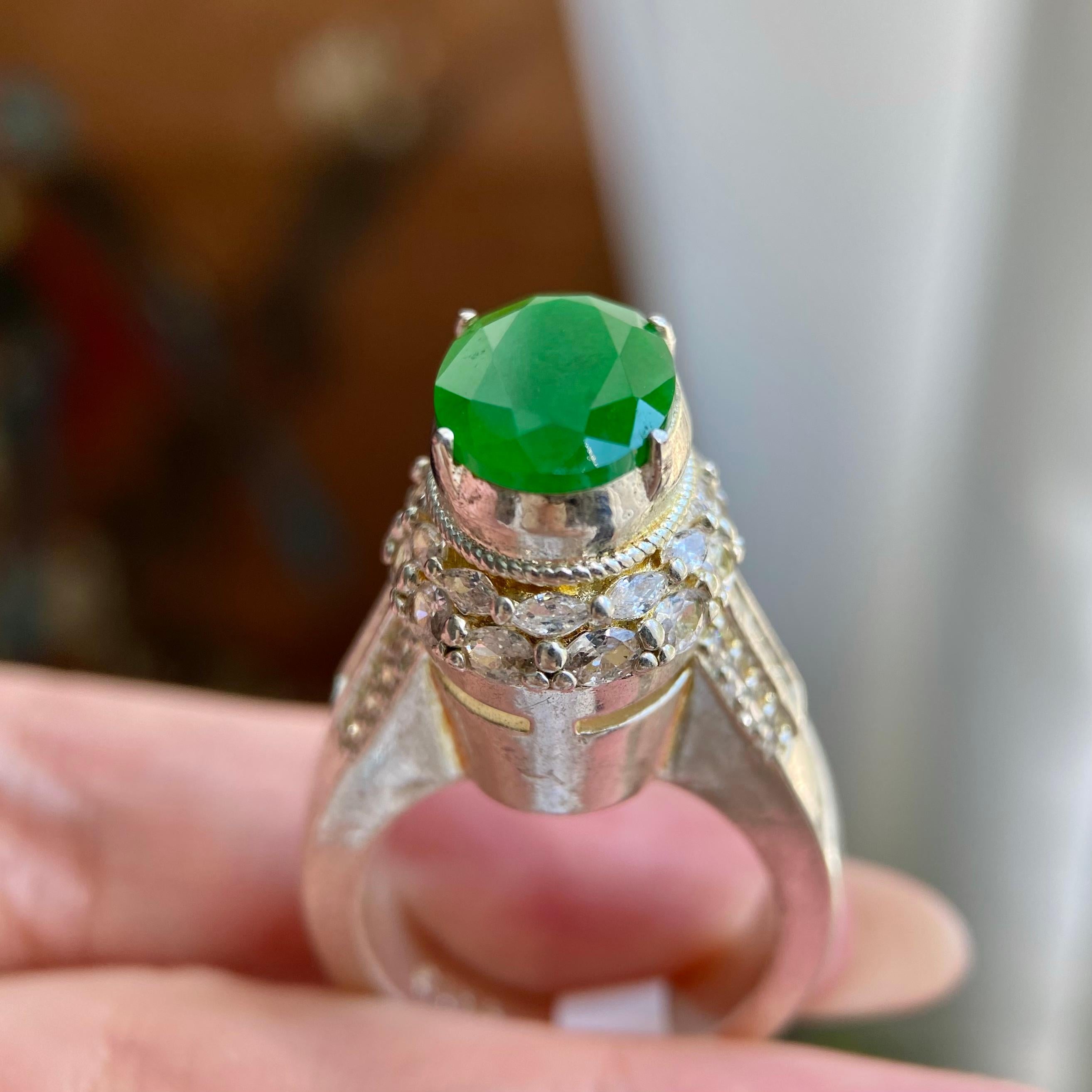 冰种辣阳绿宝石切割戒面裸石（yc234470）