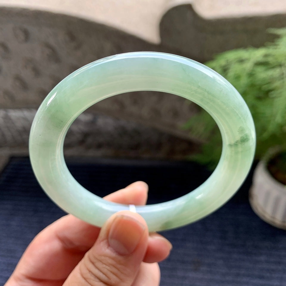 细糯种晴底飘花圆条手镯（56.2mm）（yc093311）