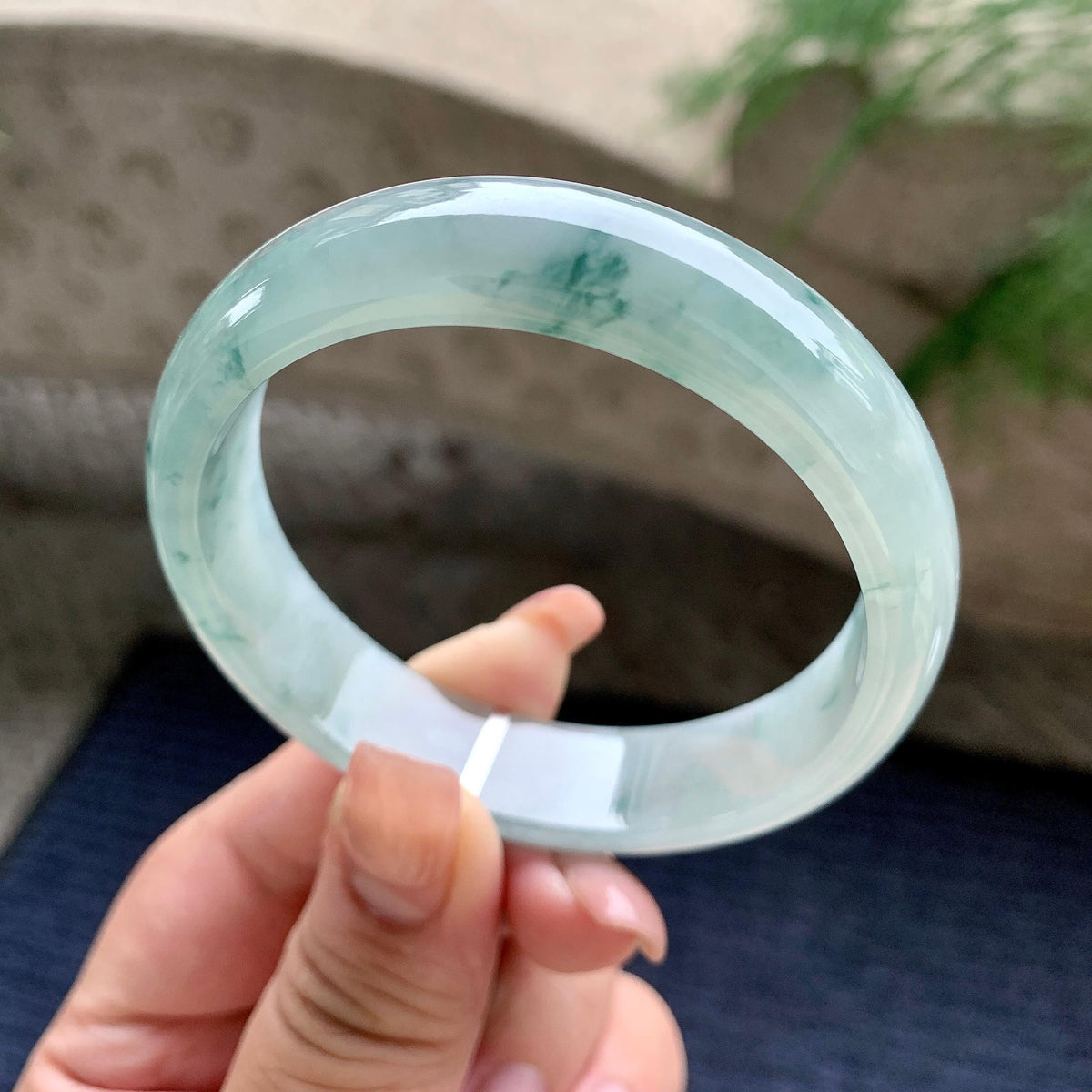 糯冰种飘蓝花宽版轮胎手镯 57圈口 天然缅甸A货翡翠（yc701180）