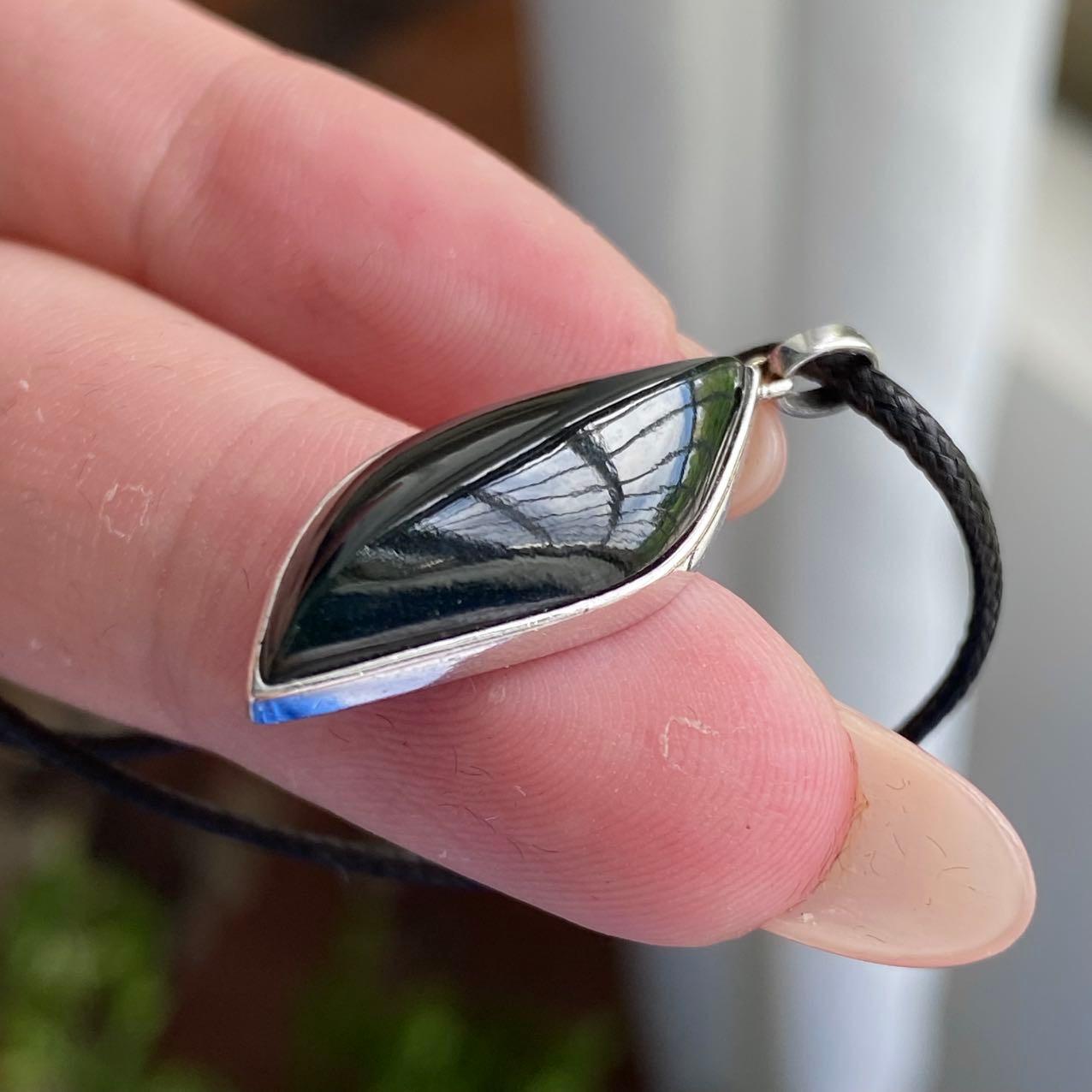 18k金镶墨翠随形吊坠（yc235112）