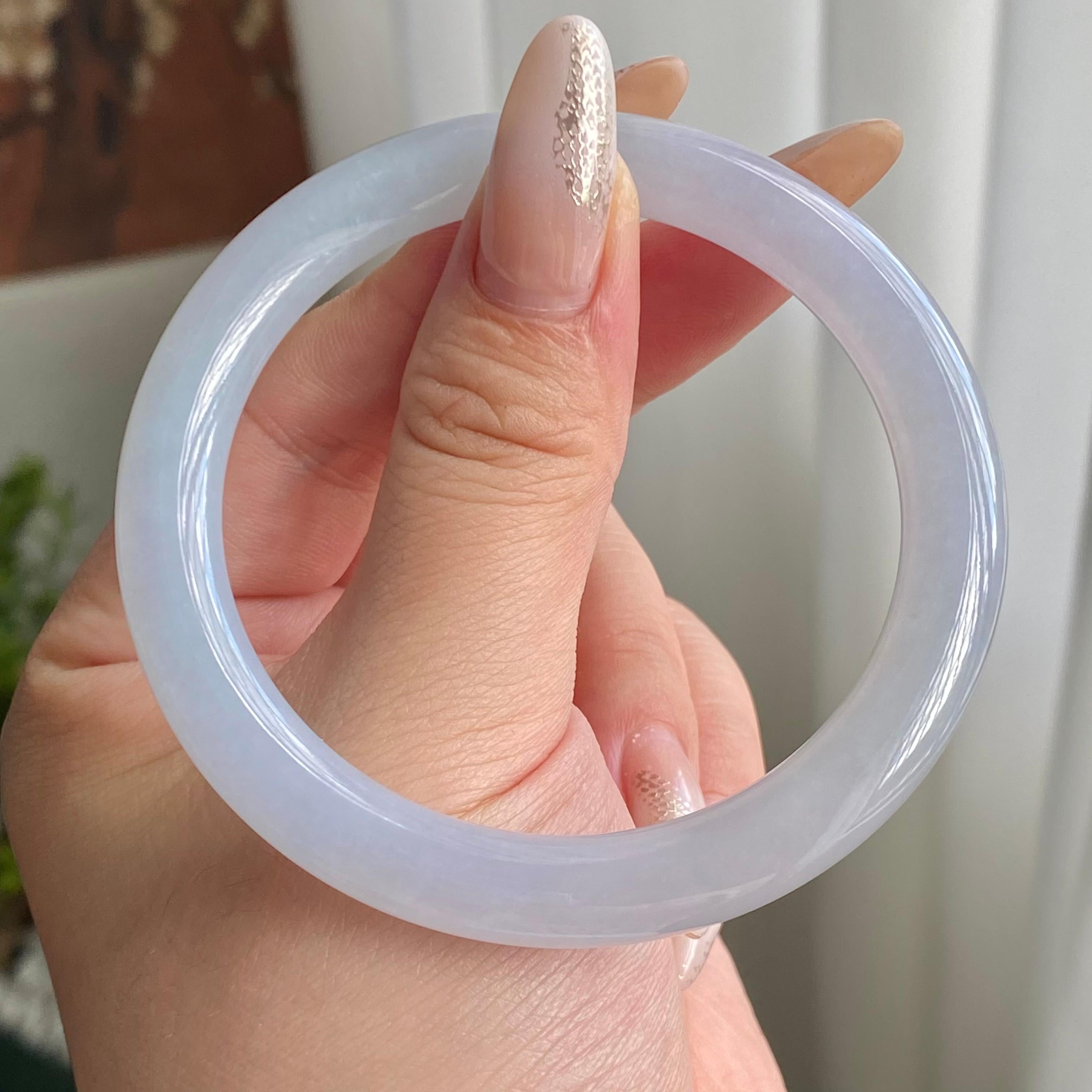 糯冰种春彩圆条手镯（56圈）（yc215999）