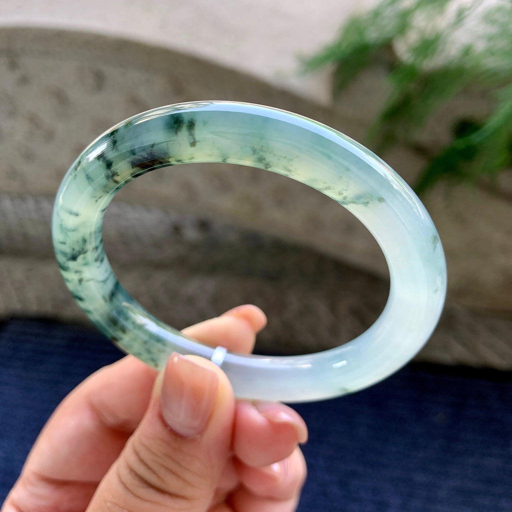 糯冰种飘蓝花贵妃手镯 55.5圈口 天然缅甸A货翡翠（yc498082）