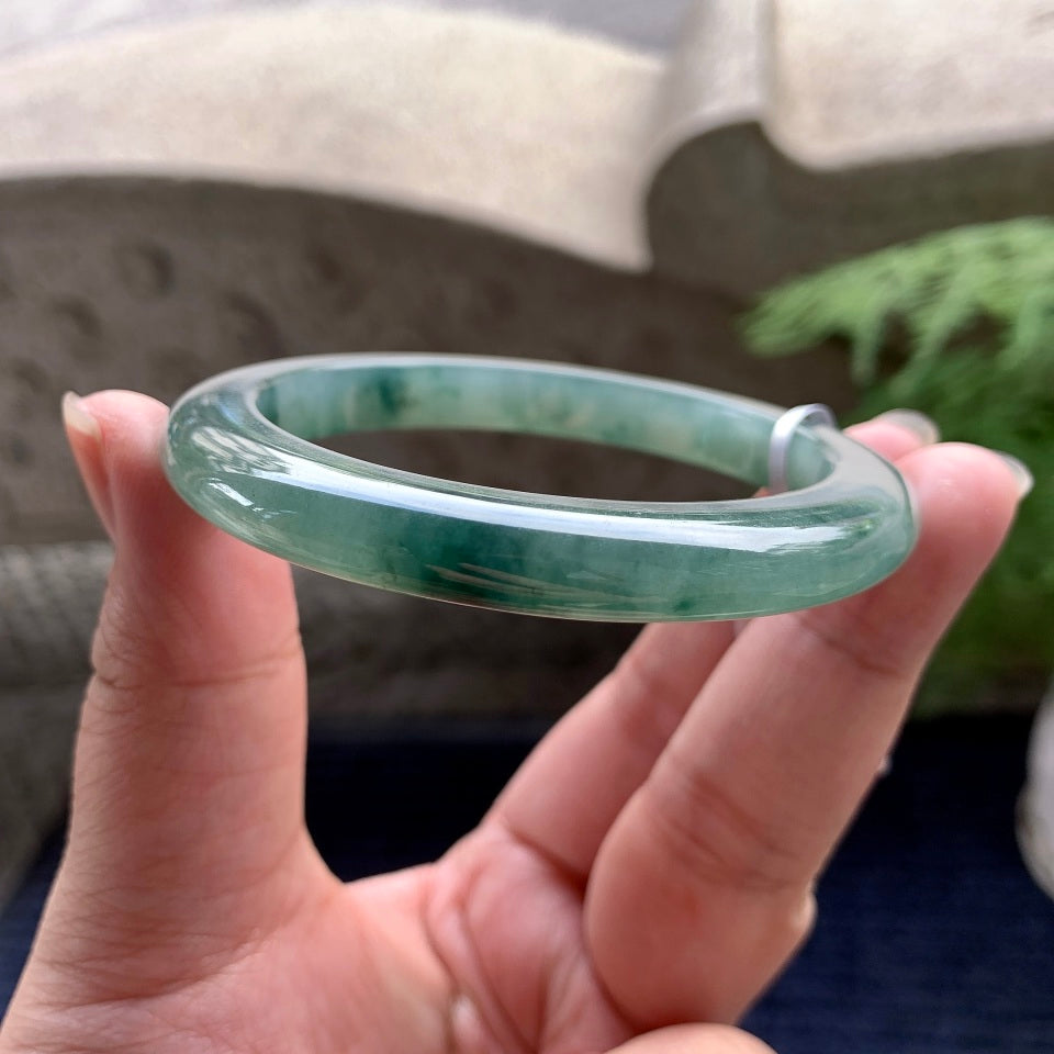 细糯种油青飘花泥鳅背手镯（56.5mm）（yc096600）
