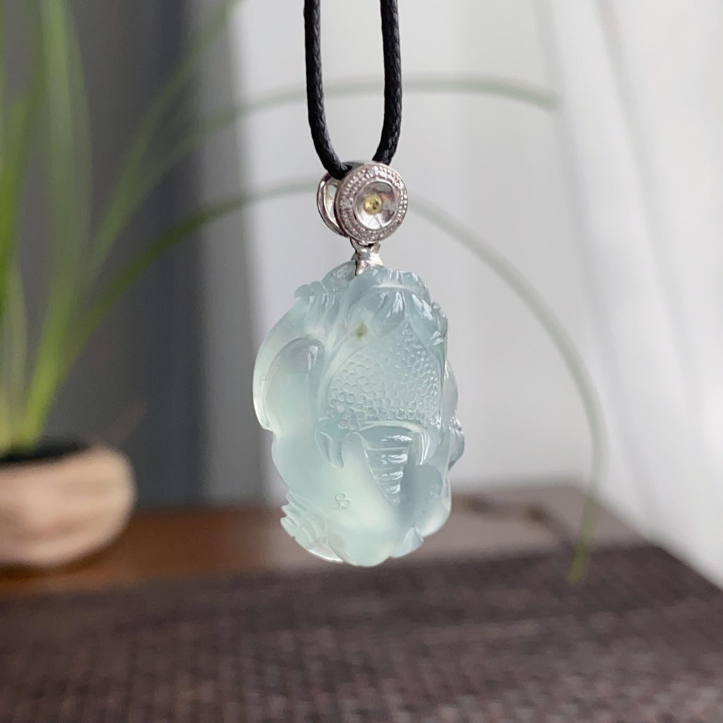 18k金钻镶冰种淡晴底貔貅吊坠（yc250174）