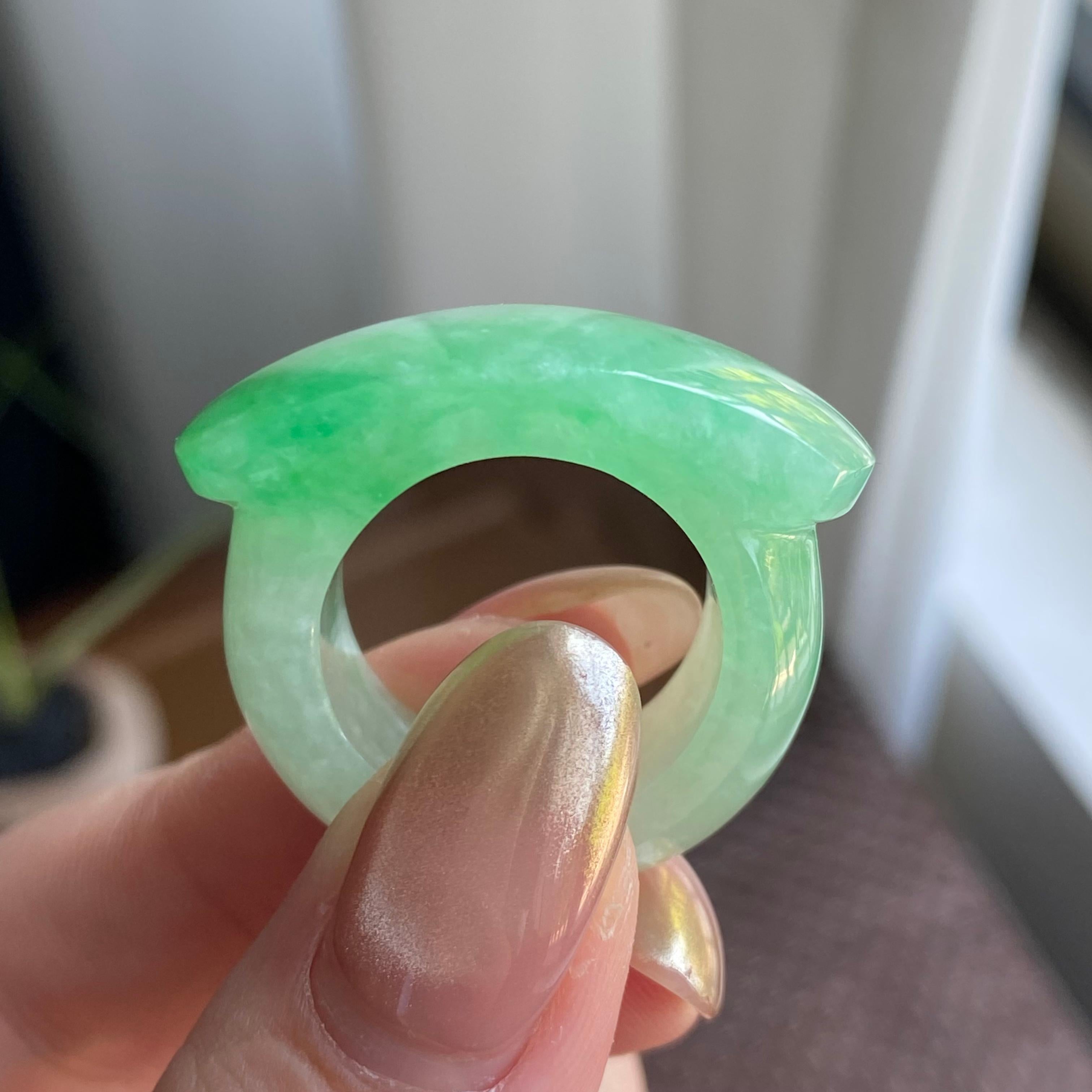 糯冰种果绿扳指（yc267895）