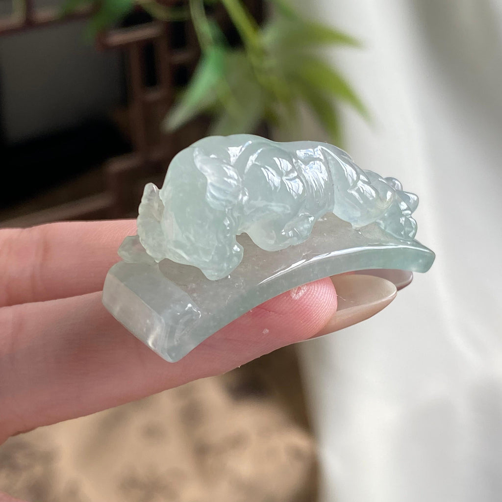 冰种晴底牛气冲天手牌（yc194505）