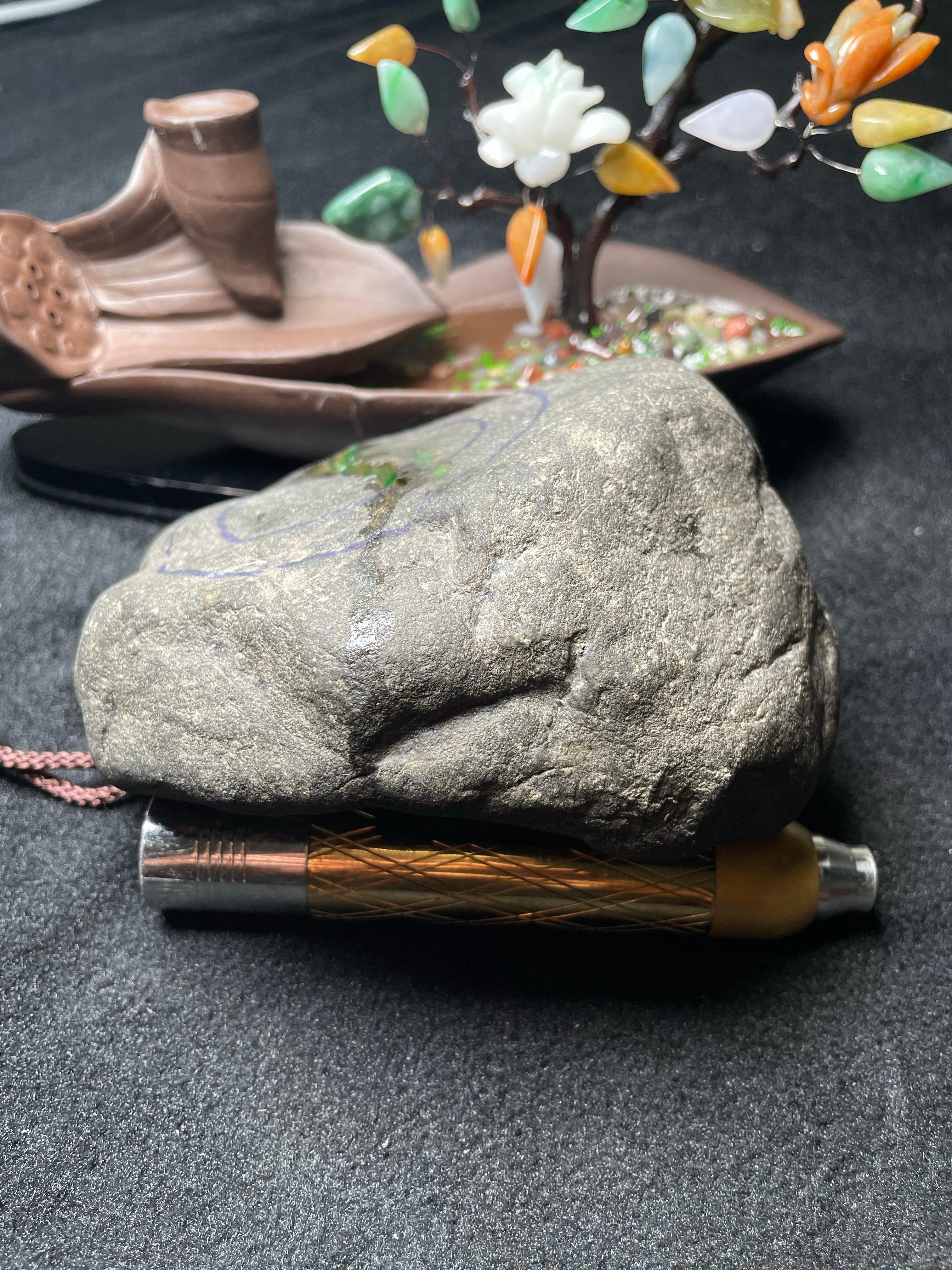 莫湾基开窗冰阳绿手镯料（yc498795）
