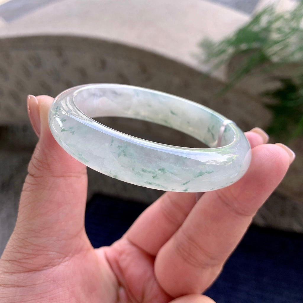 糯冰种飘绿花贵妃手镯 53.7圈口 天然缅甸A货翡翠（yc701214）