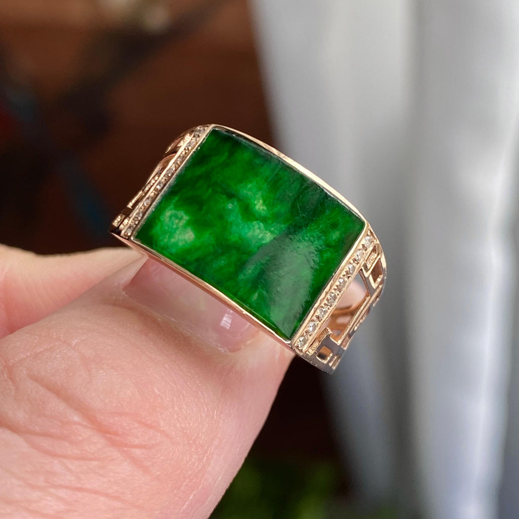 18k金钻镶细糯种辣阳绿方形戒指（yc235144）