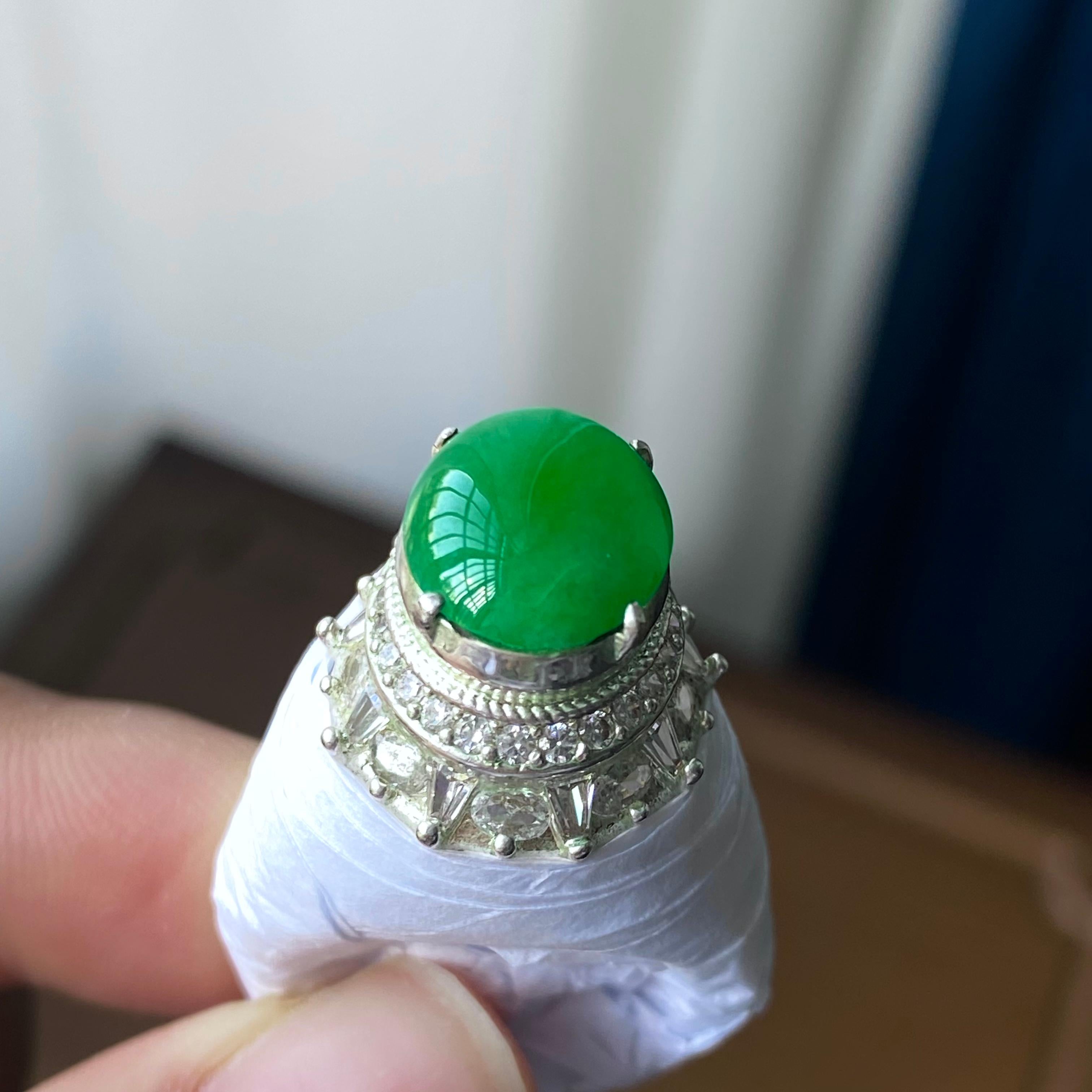 糯冰种满绿蛋面裸石（yc303868）