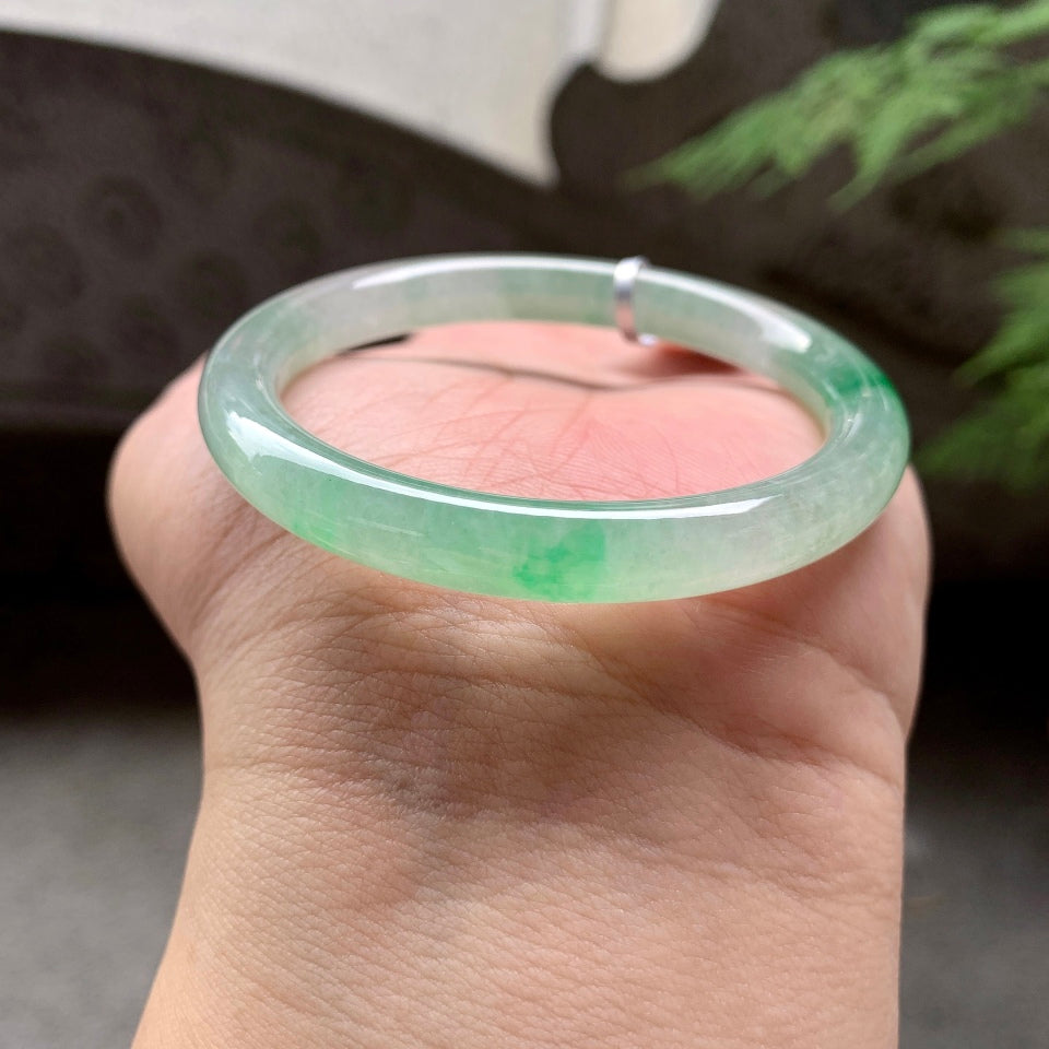 糯冰种飘阳绿圆条手镯（51.5mm）（yc106294）