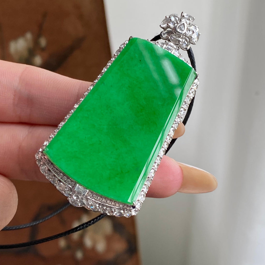 18k金钻镶冰种阳绿无事牌吊坠（yc224098）