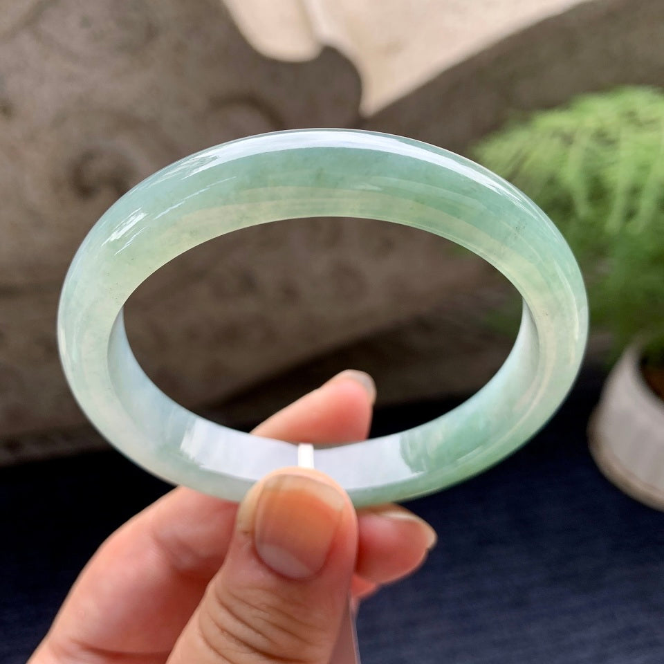 细糯种淡晴底贵妃手镯（56.5mm）（yc090959）